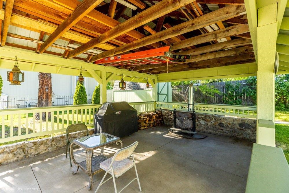 105 N Wright Blvd - Photo 40