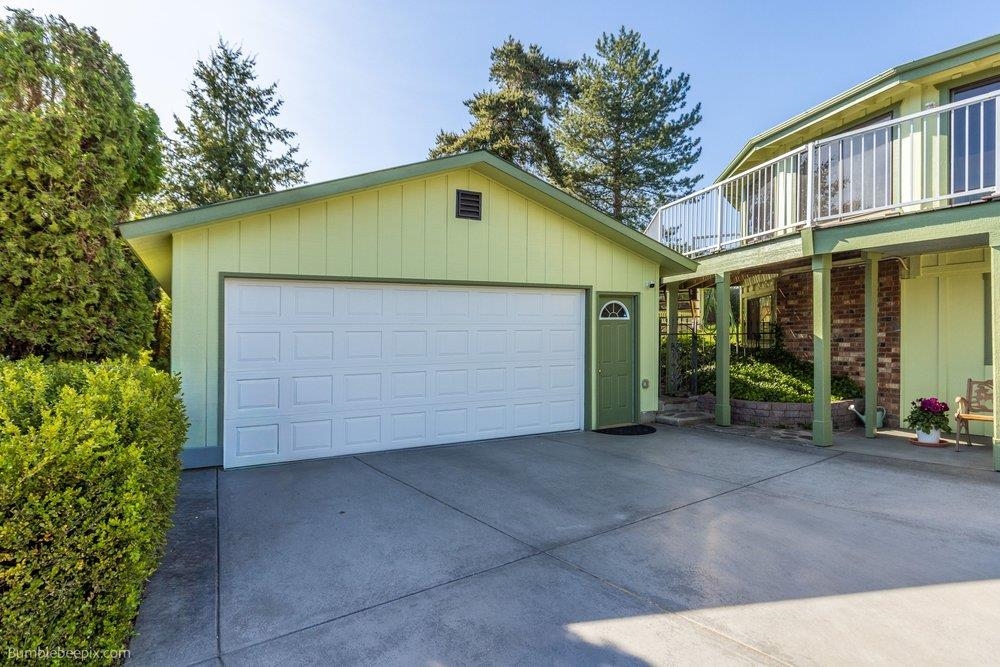 105 N Wright Blvd - Photo 45