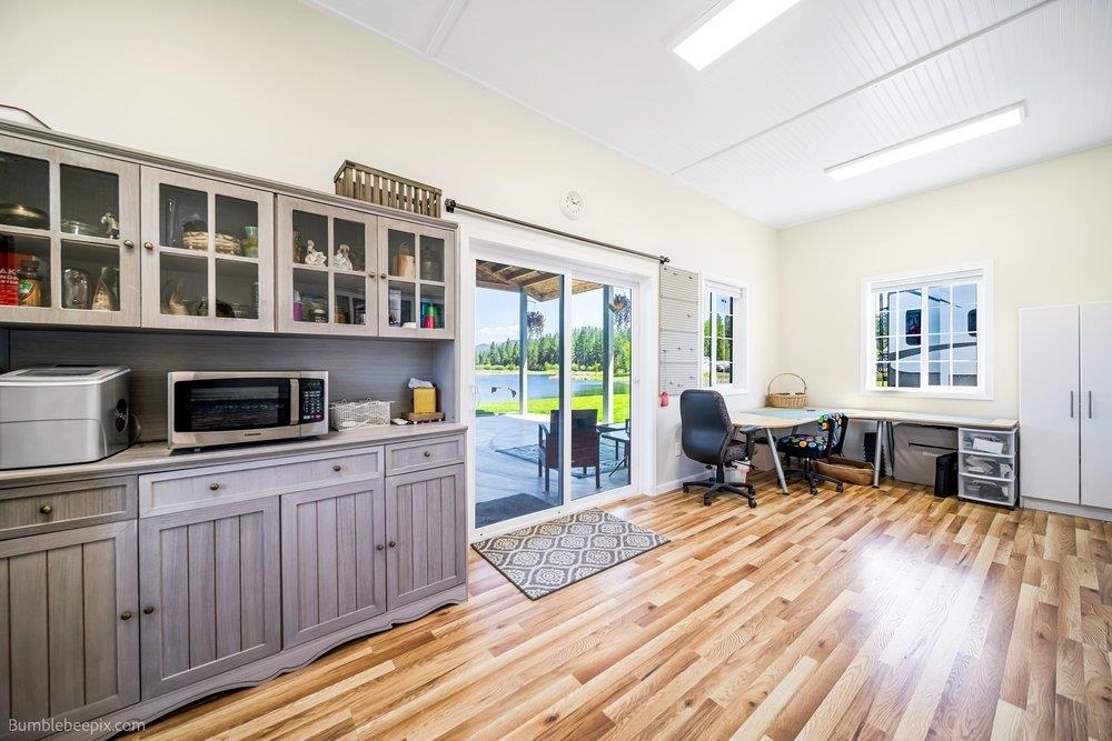 150 Guinevere Dr - Photo 11