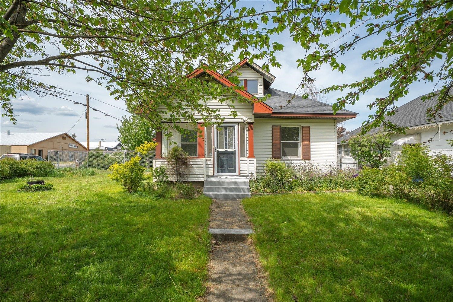 2003 E Grace Ave - Photo 1