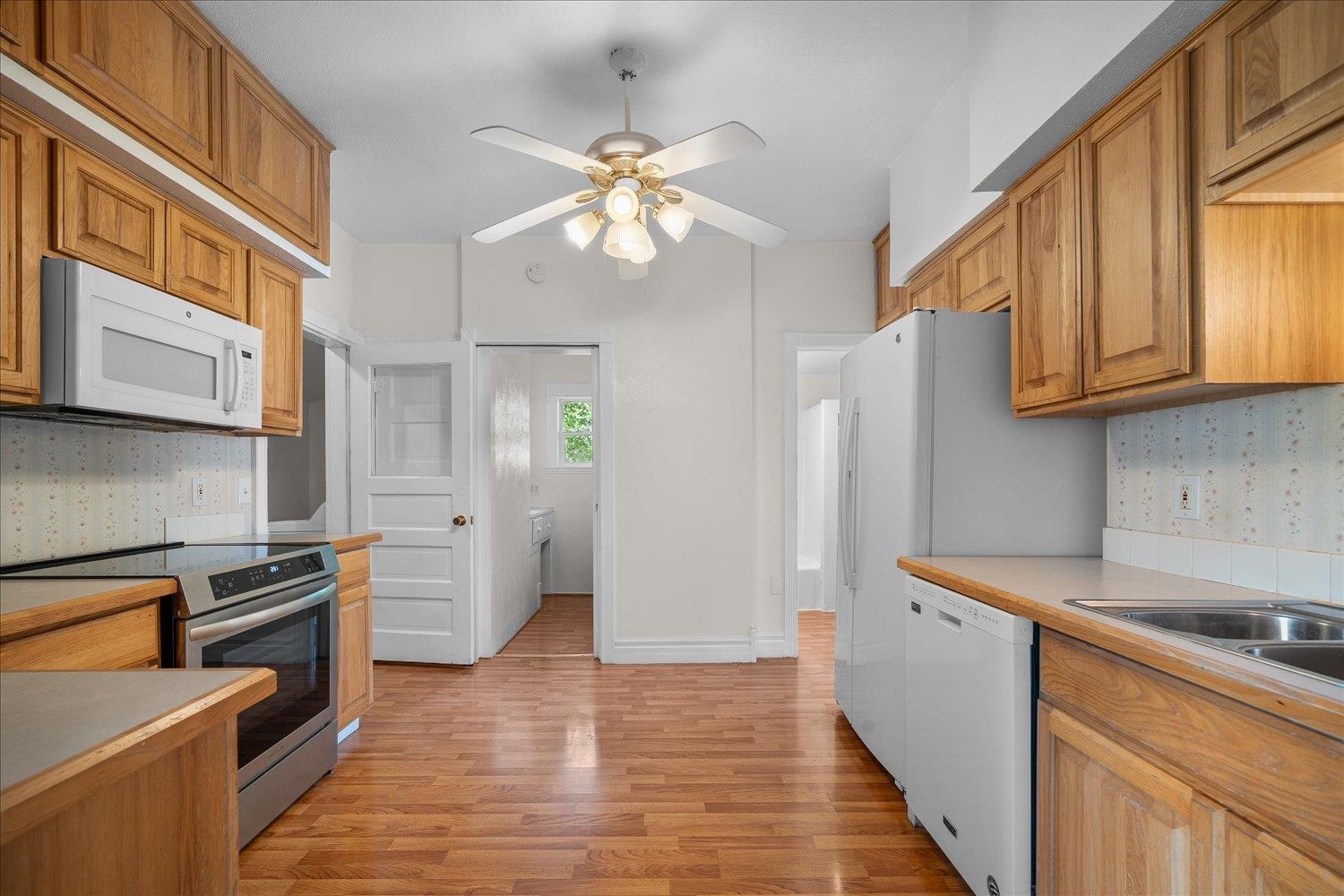 2003 E Grace Ave - Photo 8