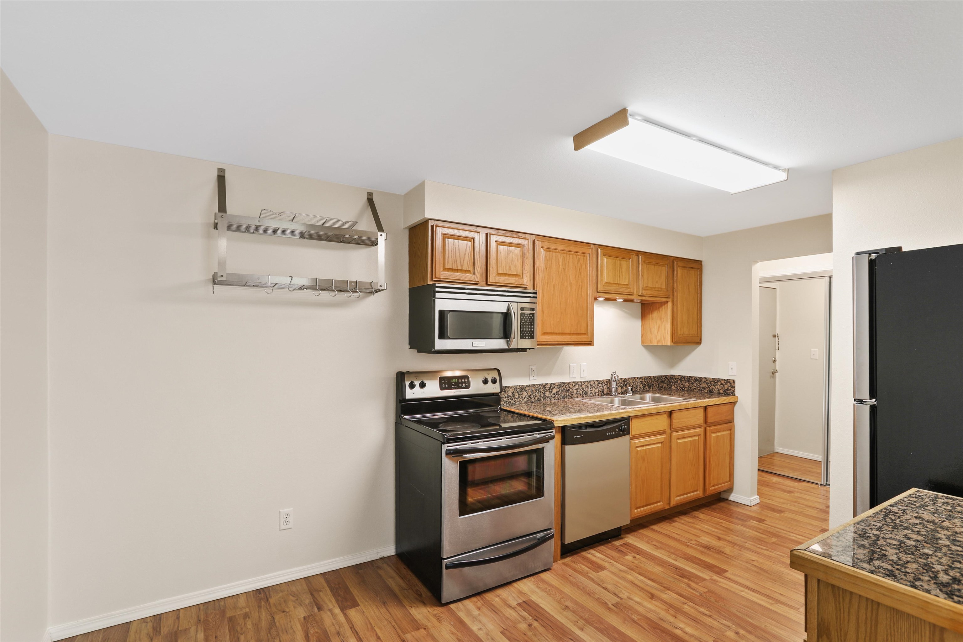 1418 W 6th Ave - Photo 6