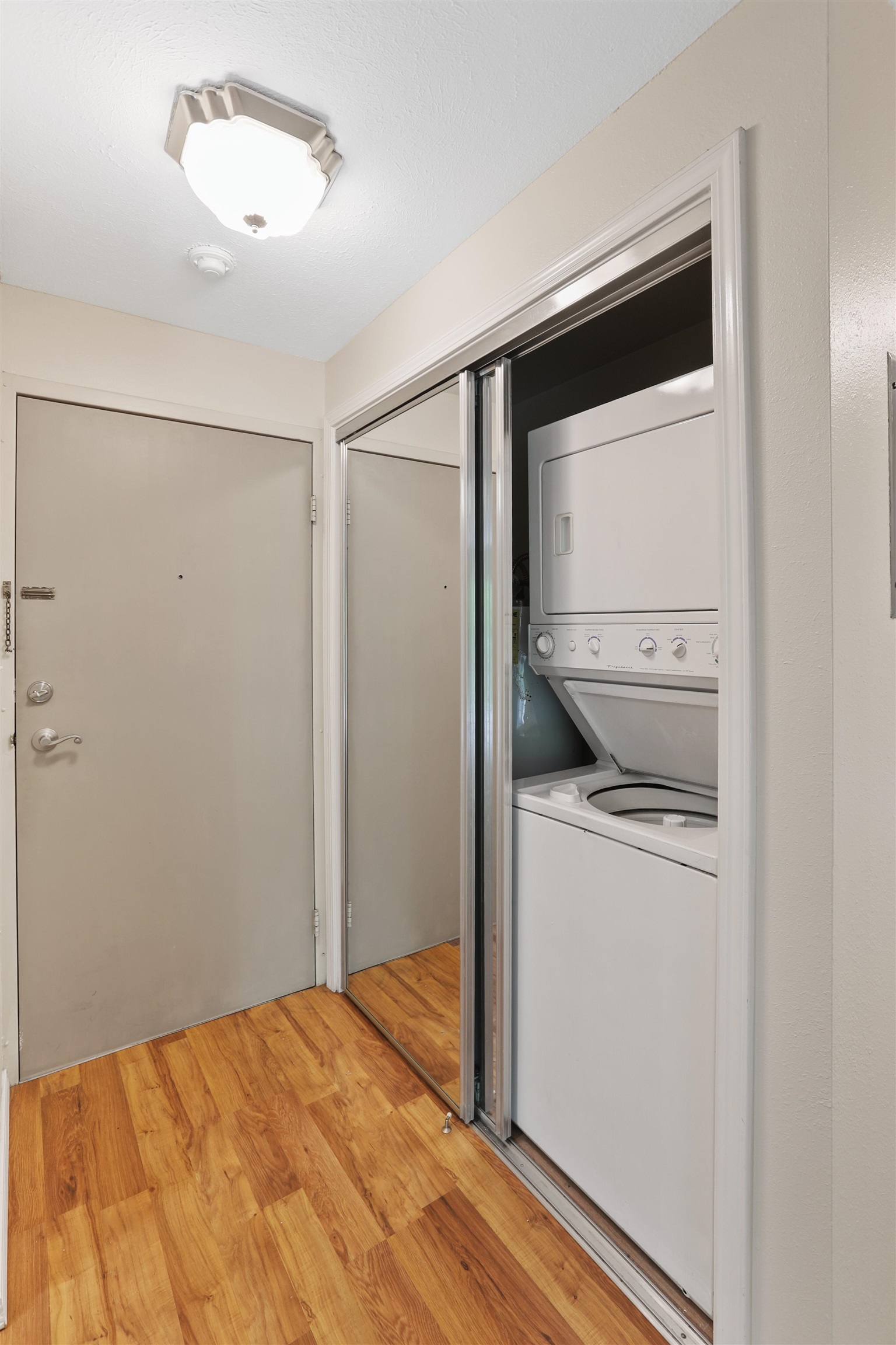 1418 W 6th Ave - Photo 9