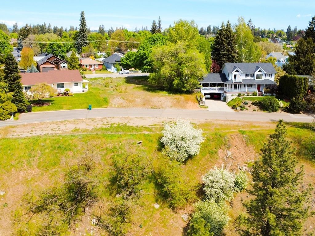 2724 W RIVERVIEW Ave - Photo 8