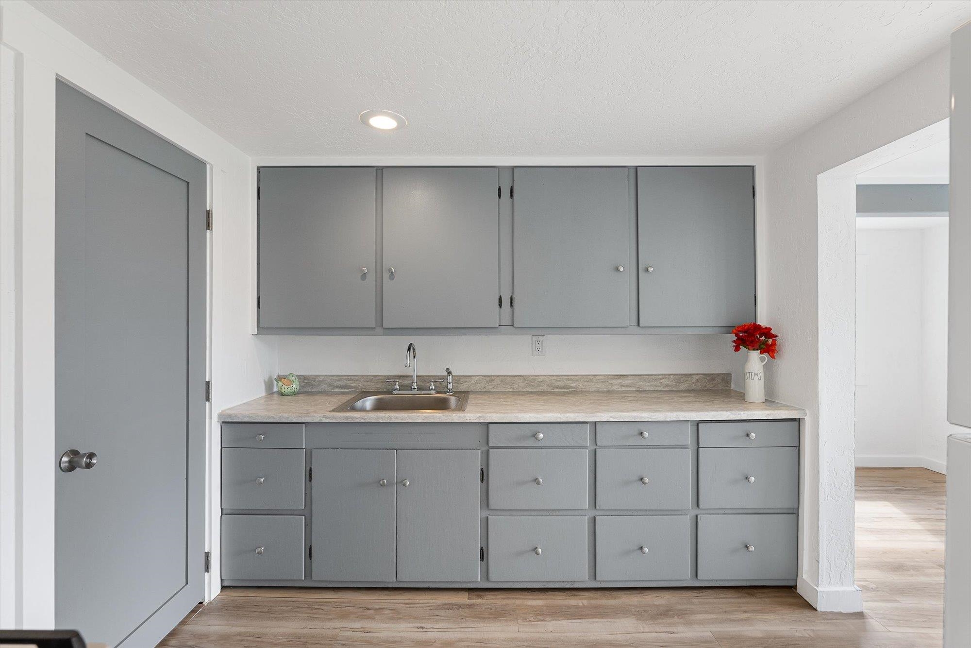 1107 E Columbia Ave - Photo 13