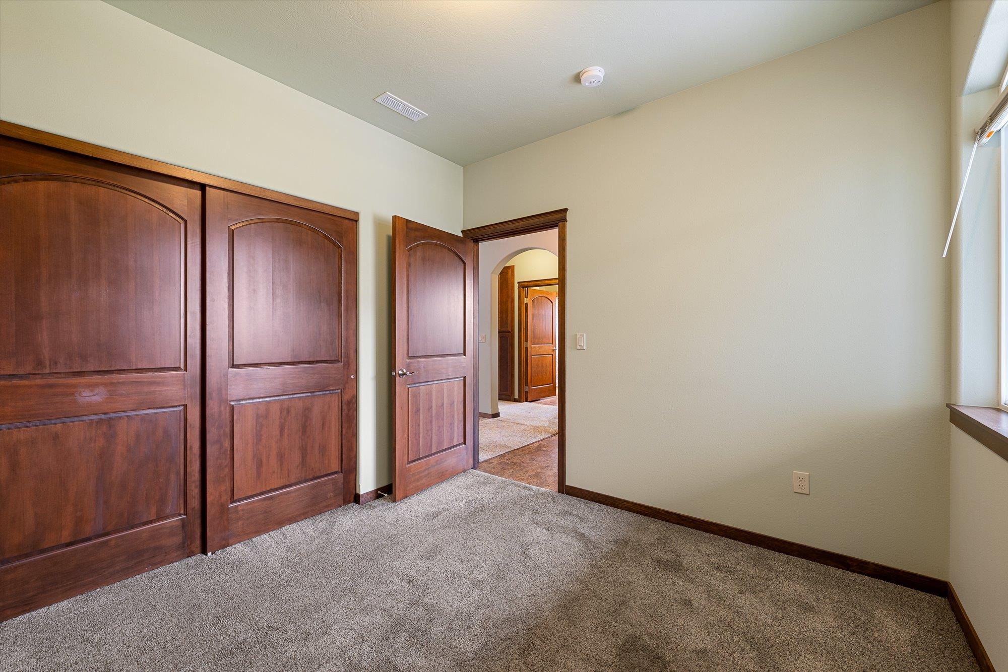 7604 N E St - Photo 12