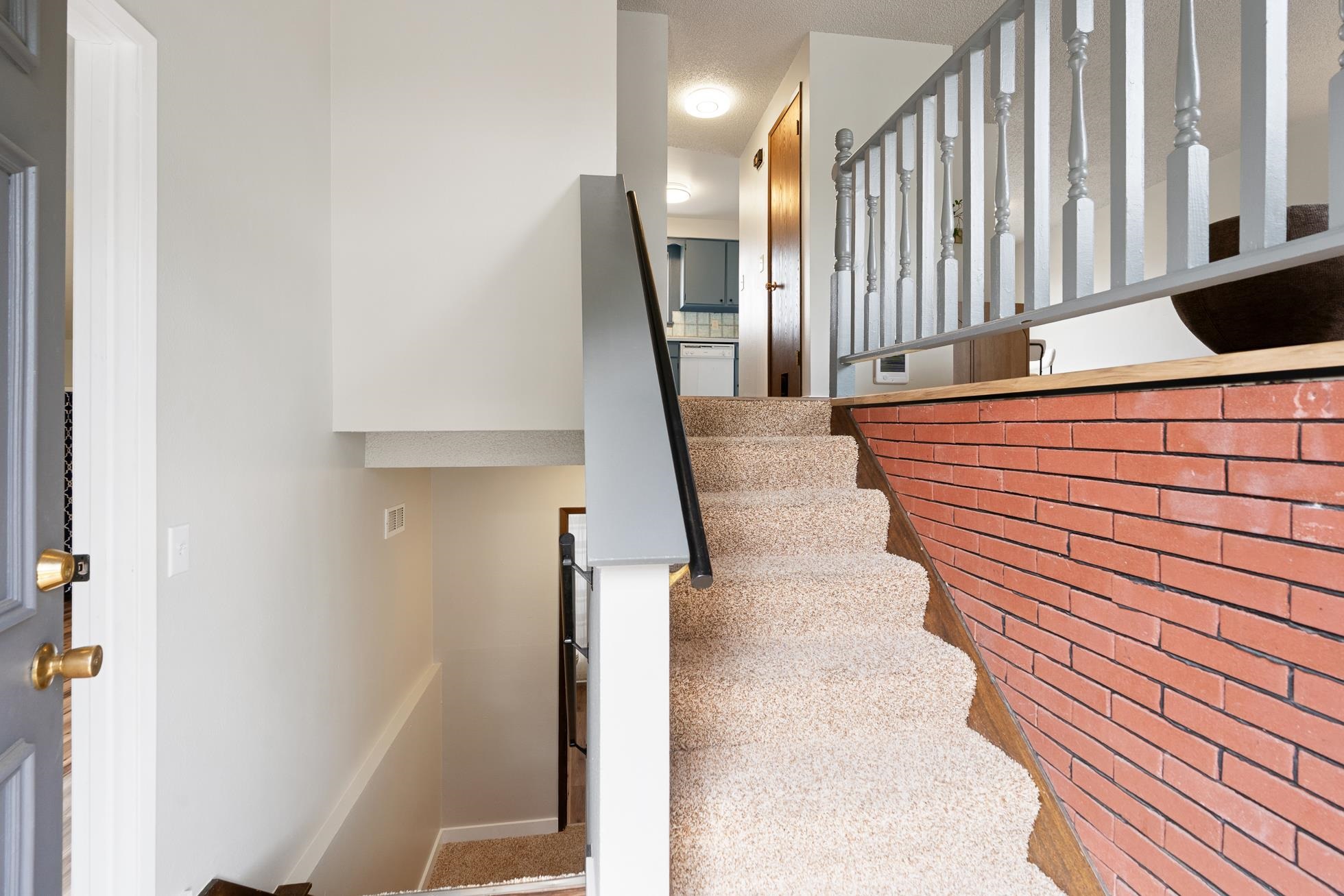 4823 N Isenhart Rd - Photo 3