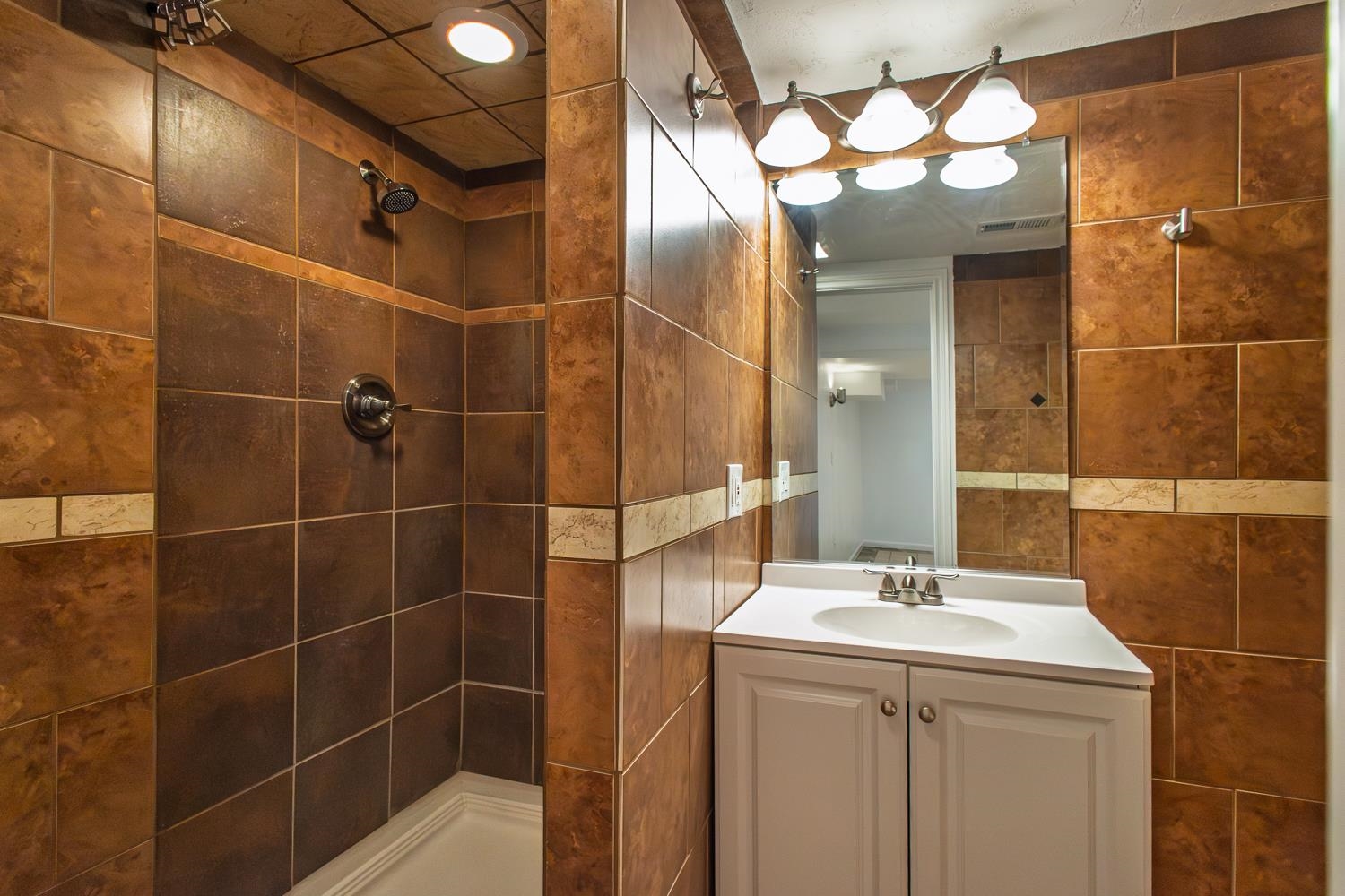 5621 N Hemlock St - Photo 14