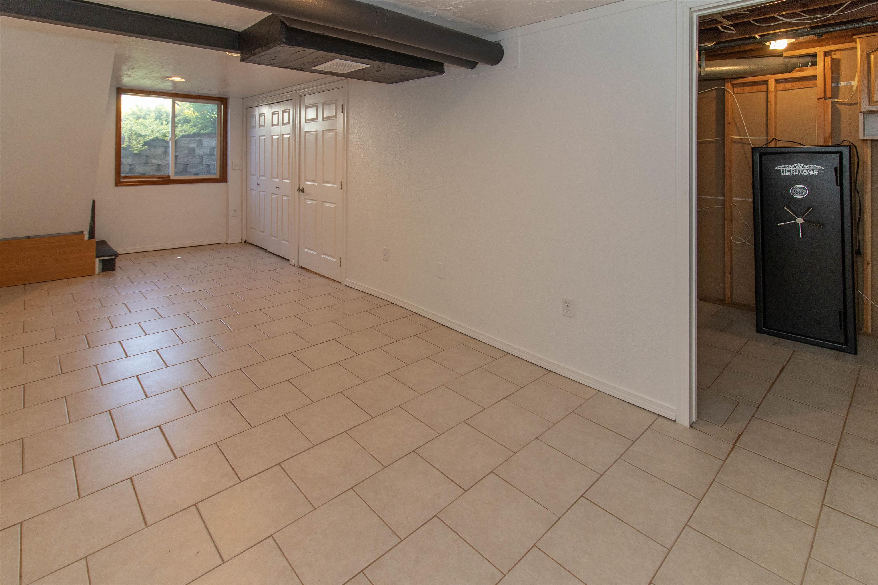 5621 N Hemlock St - Photo 18