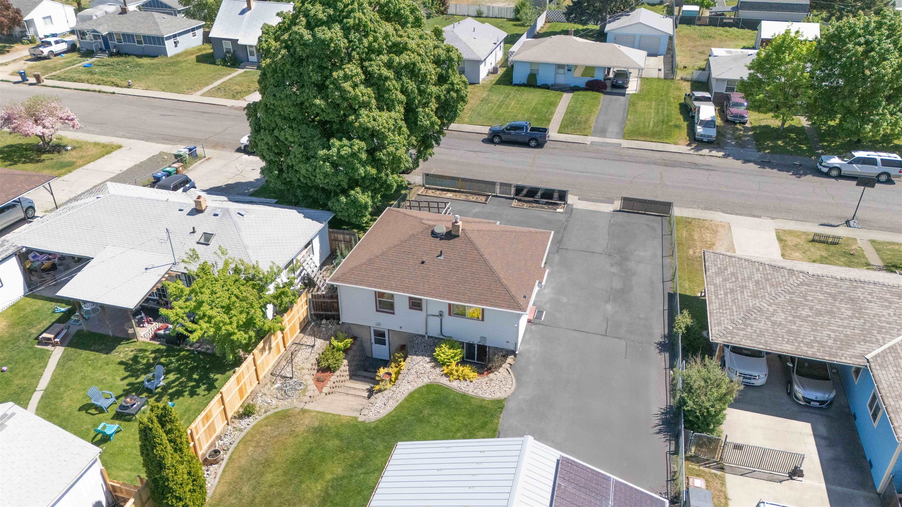 5621 N Hemlock St - Photo 30