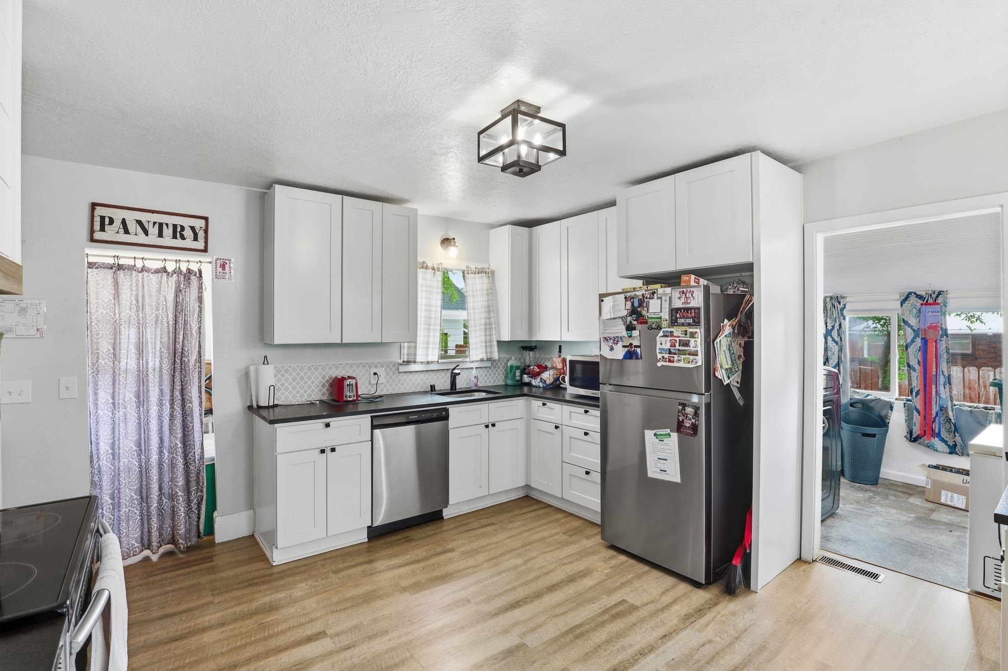 1723 E Hoffman Ave - Photo 8