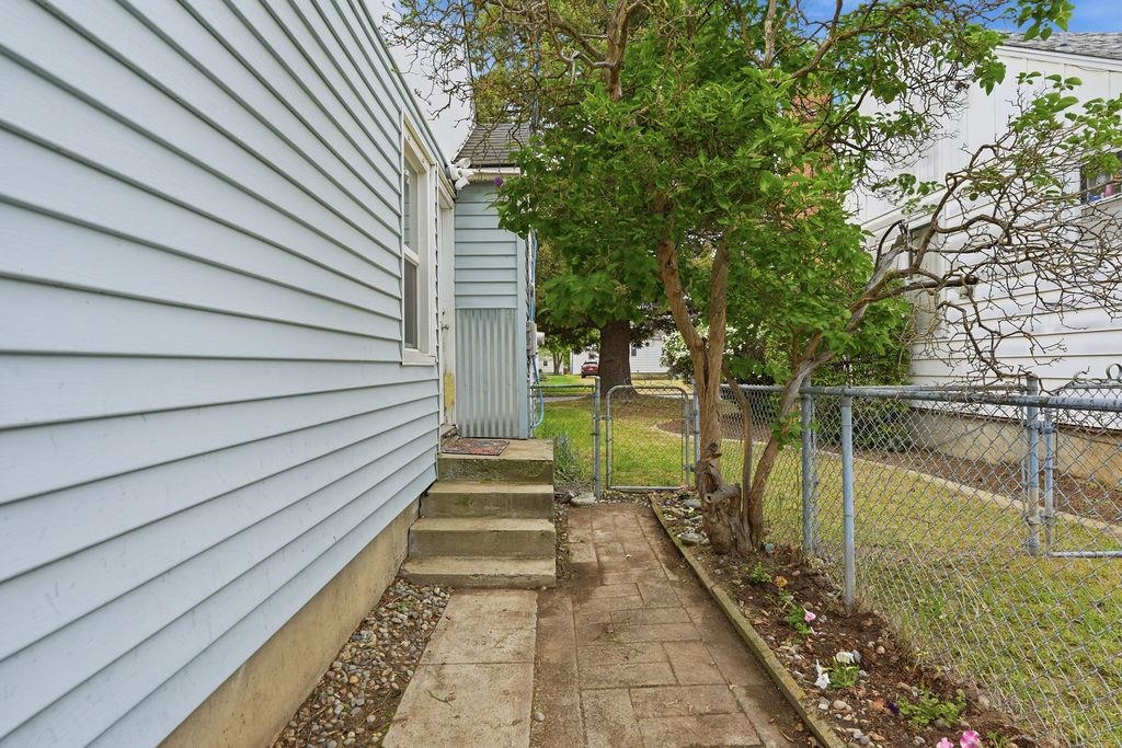 4304 N Jefferson St - Photo 32