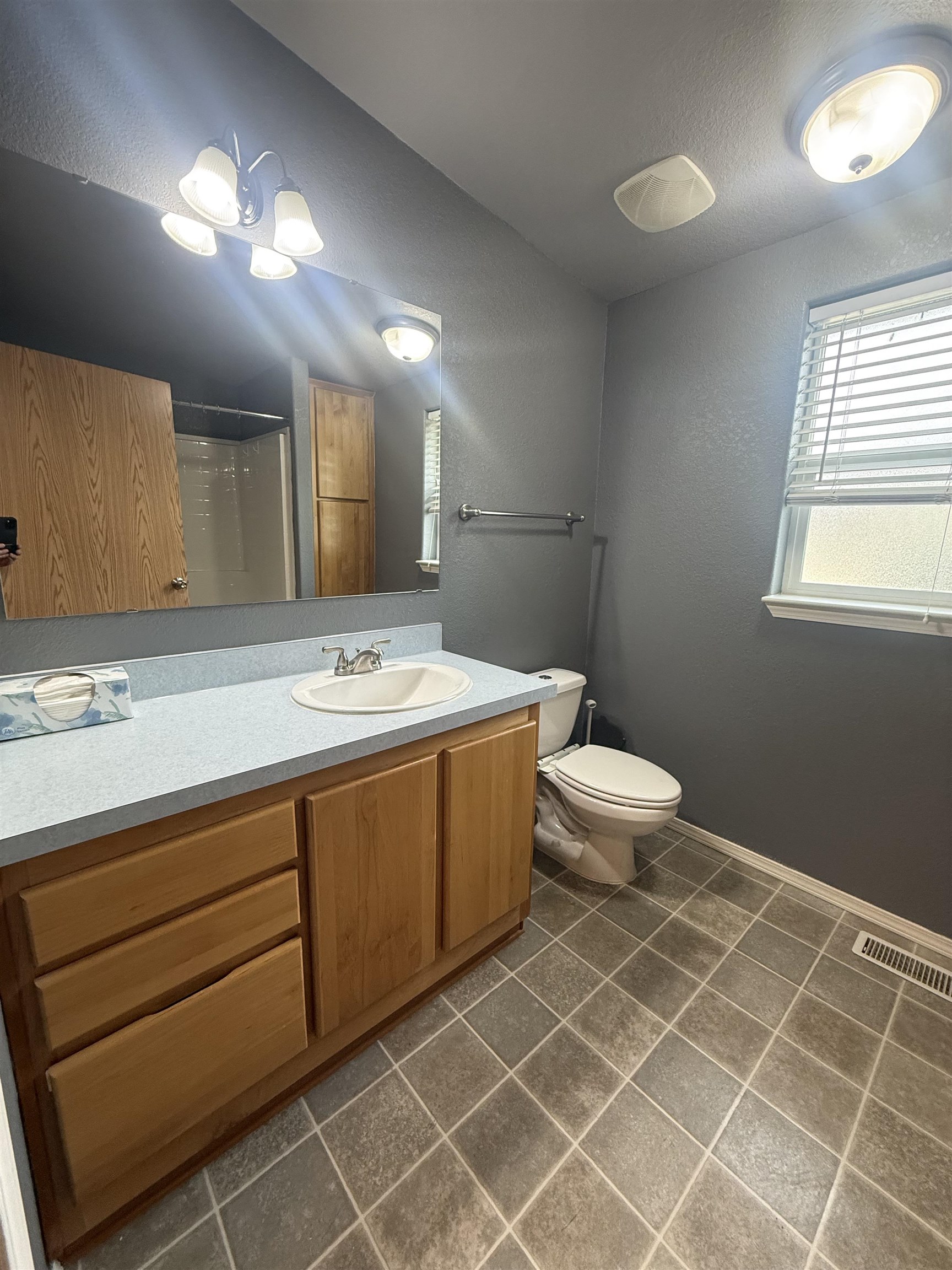 3412 E Valley Forge Ln - Photo 13