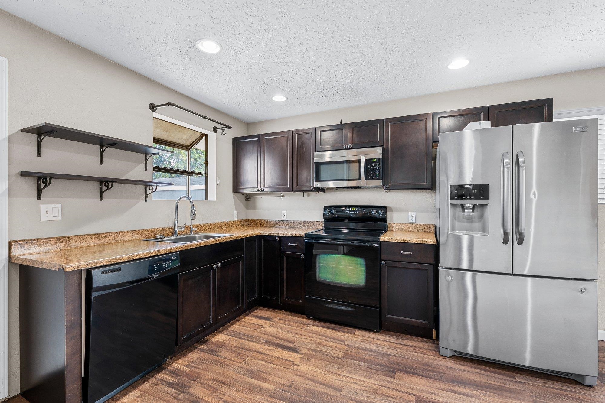 3717 E Pacific Ave - Photo 11