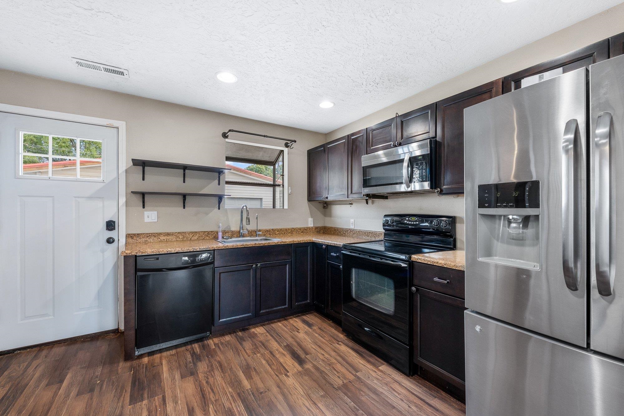 3717 E Pacific Ave - Photo 12