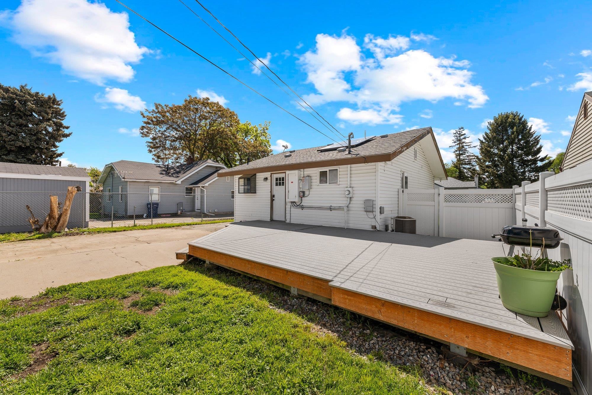 3717 E Pacific Ave - Photo 24