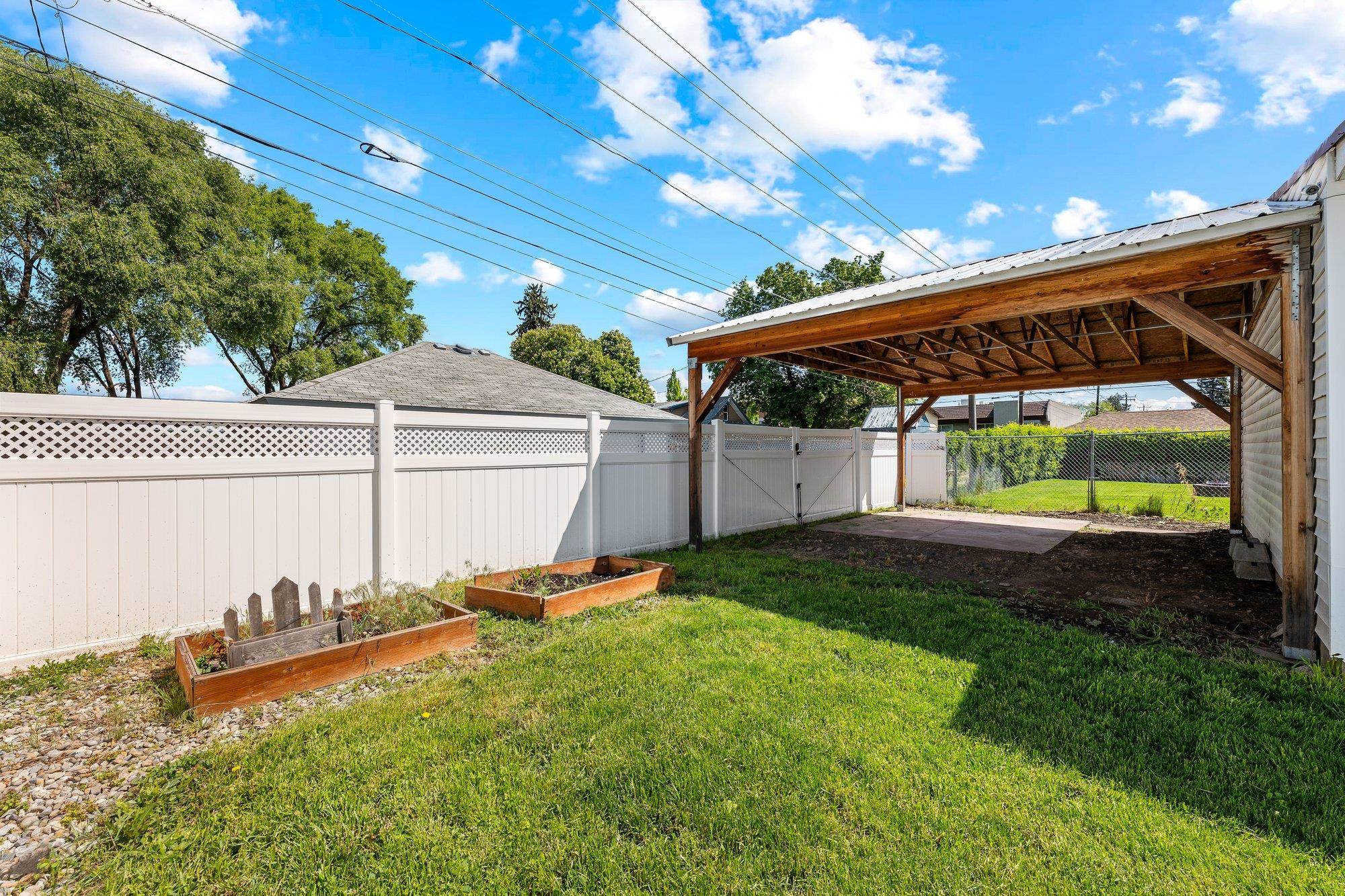 3717 E Pacific Ave - Photo 26