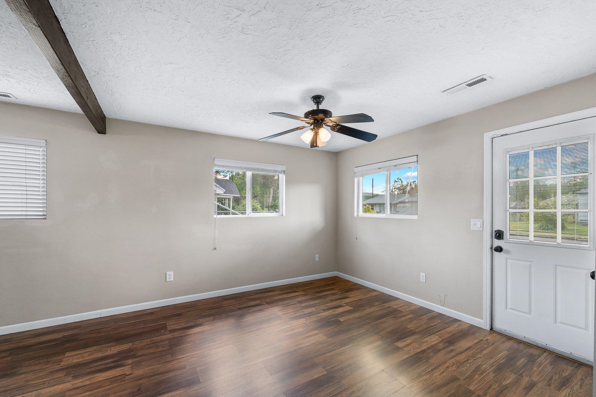 3717 E Pacific Ave - Photo 4