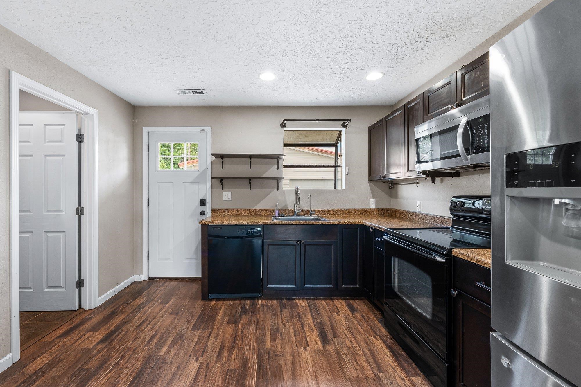 3717 E Pacific Ave - Photo 9