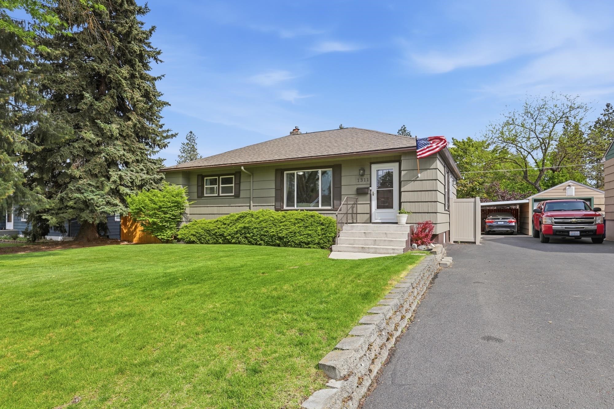 1311 E 41st Ave - Photo 28
