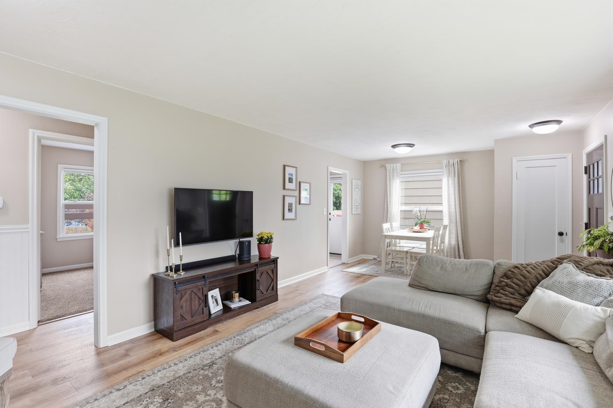 1311 E 41st Ave - Photo 5