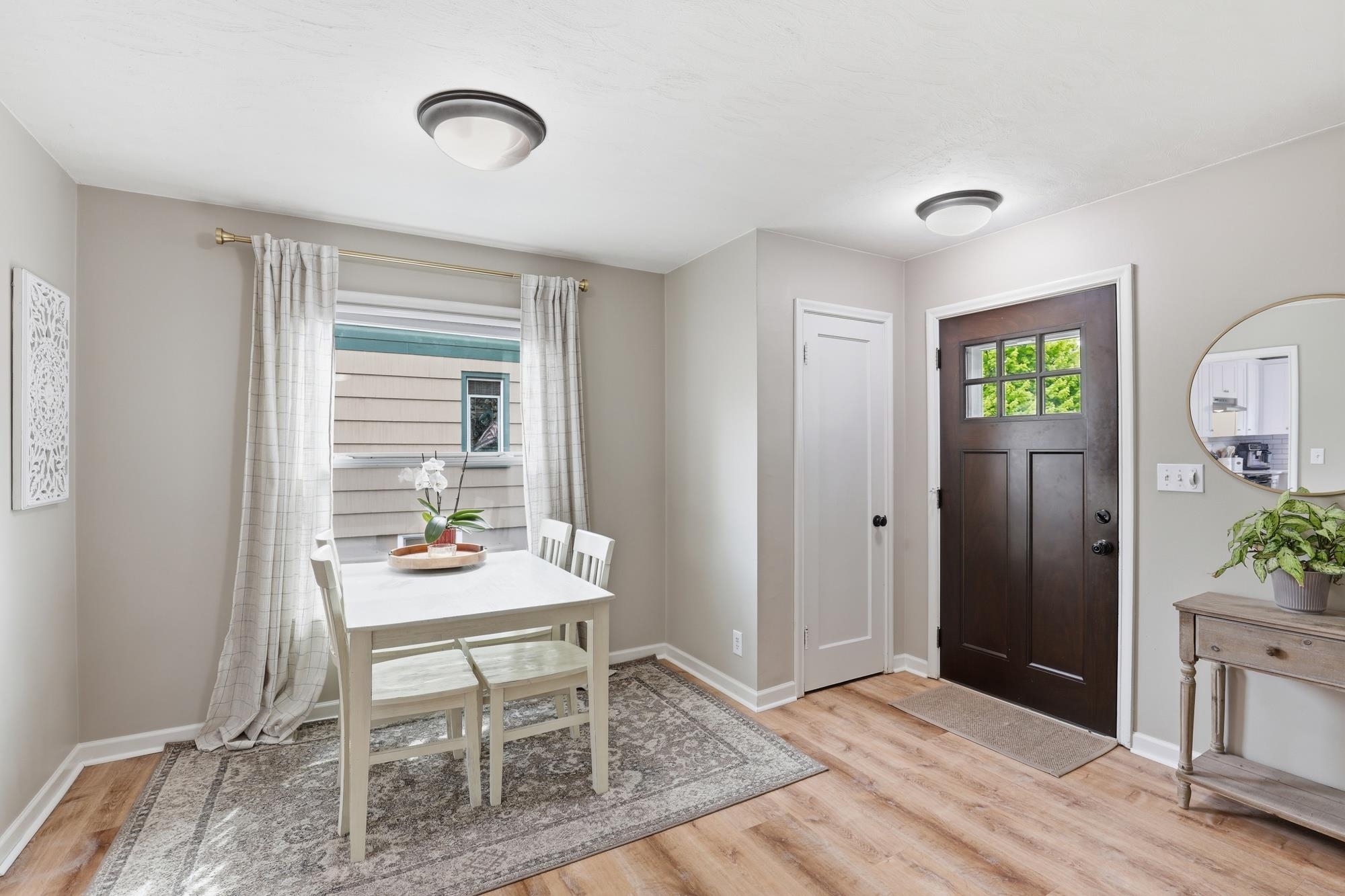 1311 E 41st Ave - Photo 6