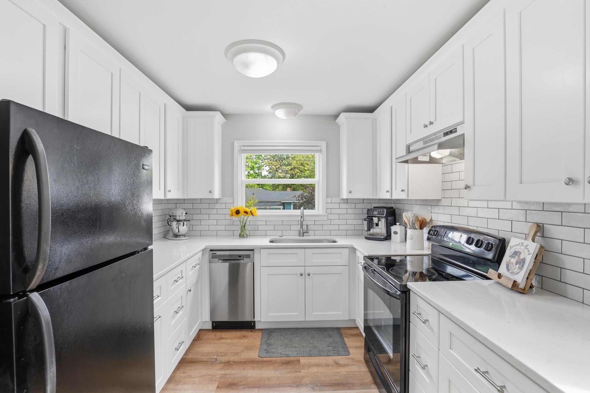 1311 E 41st Ave - Photo 7