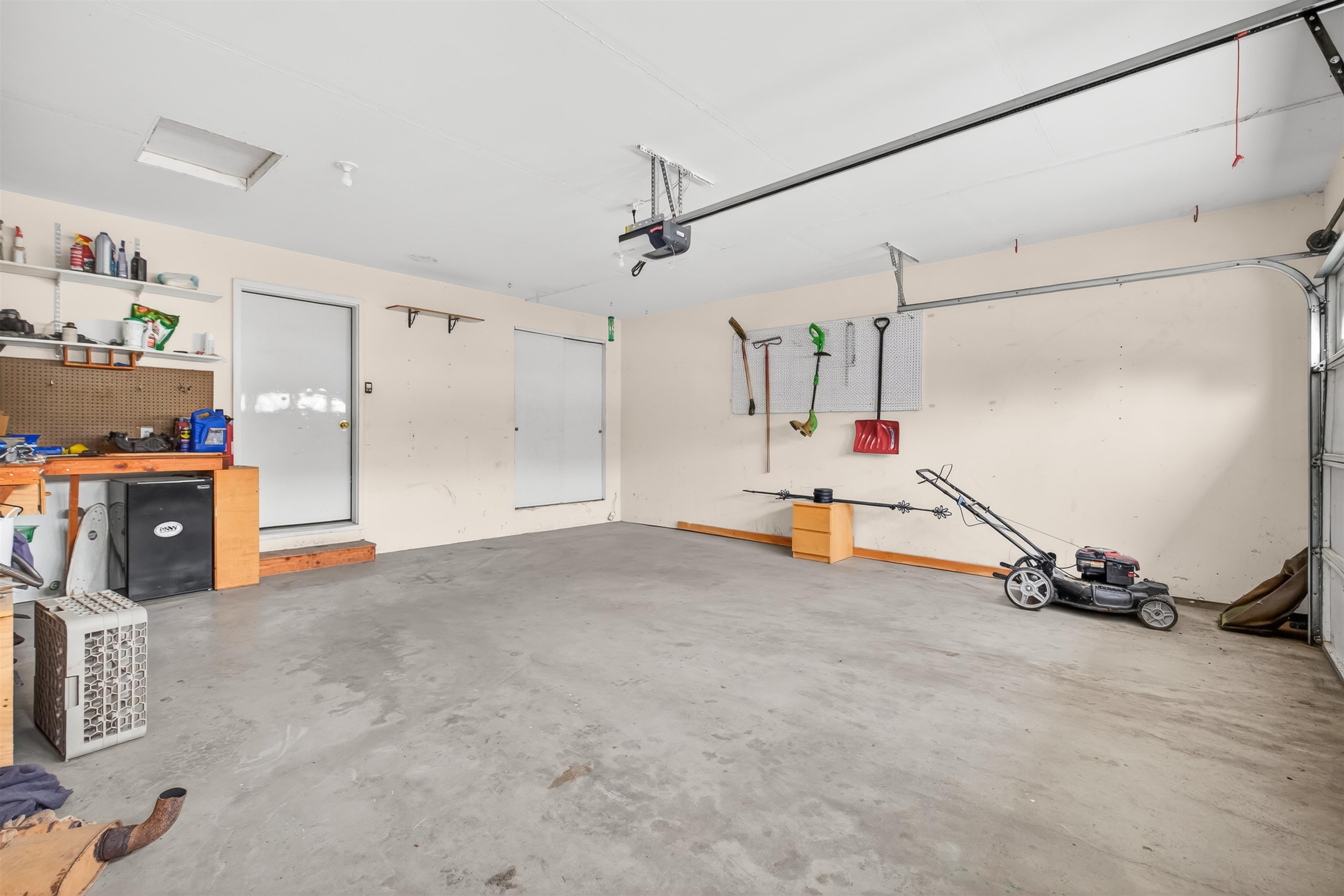253 NW Clay Ct - Photo 19