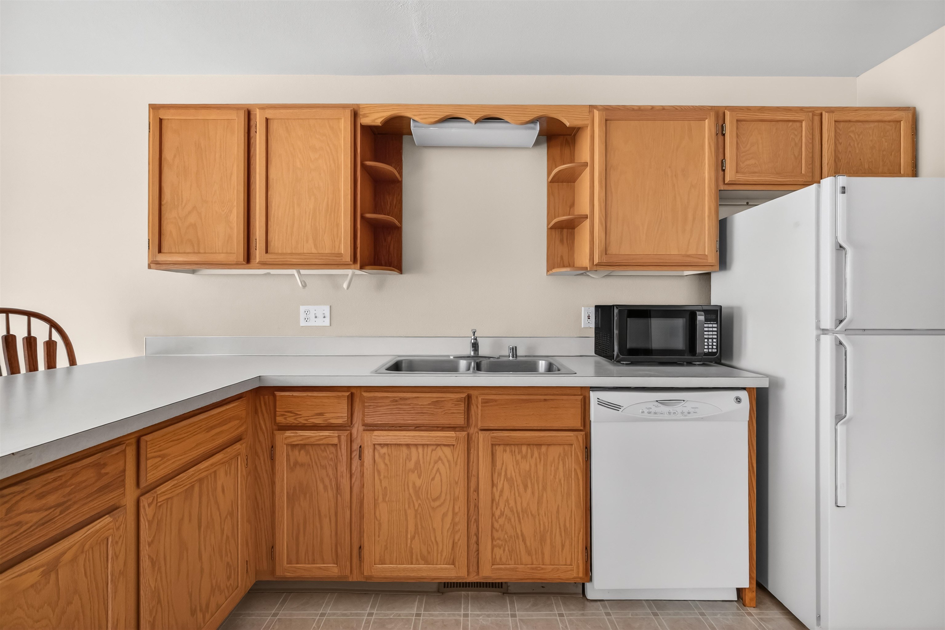 253 NW Clay Ct - Photo 23