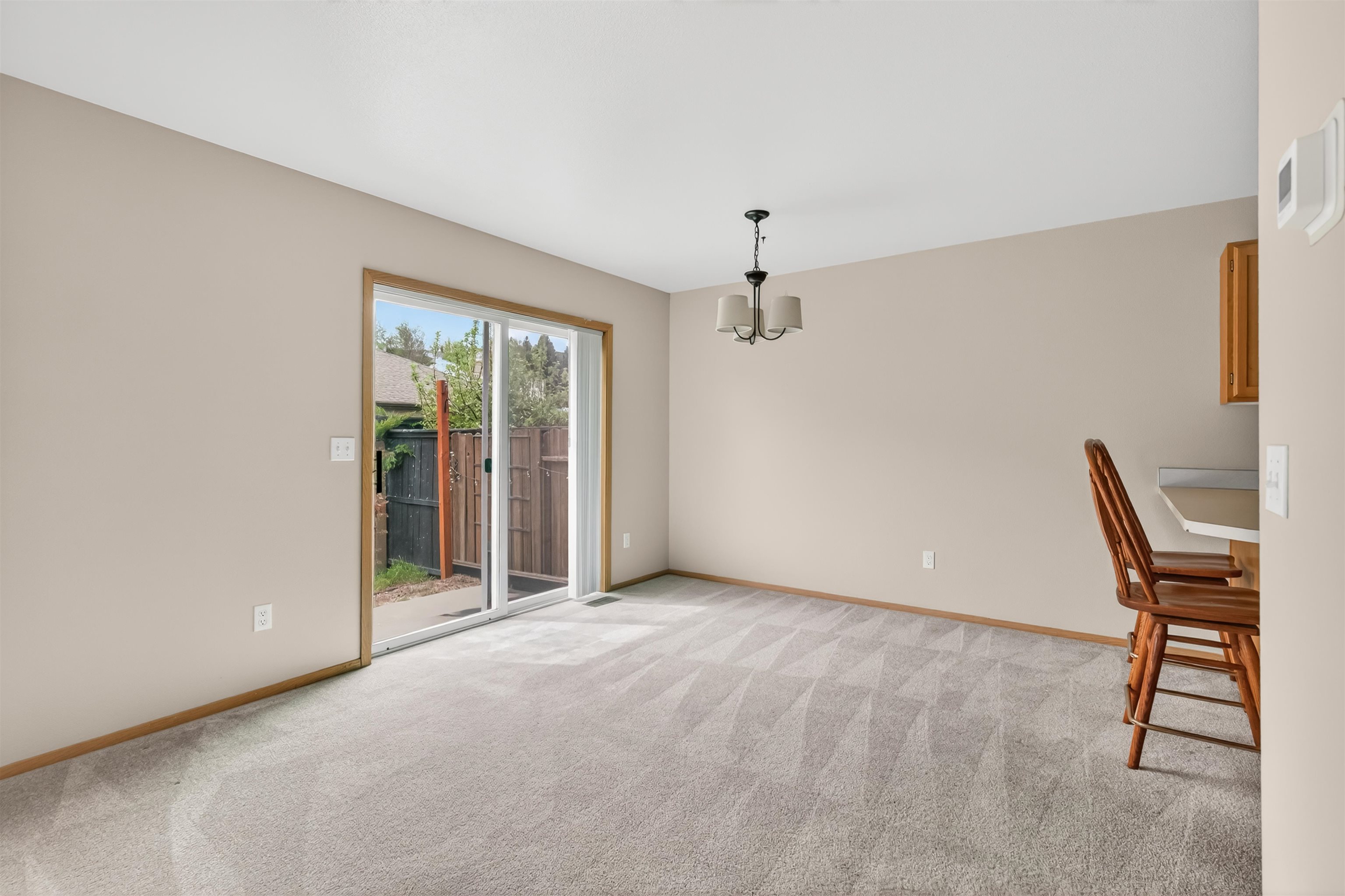 253 NW Clay Ct - Photo 25