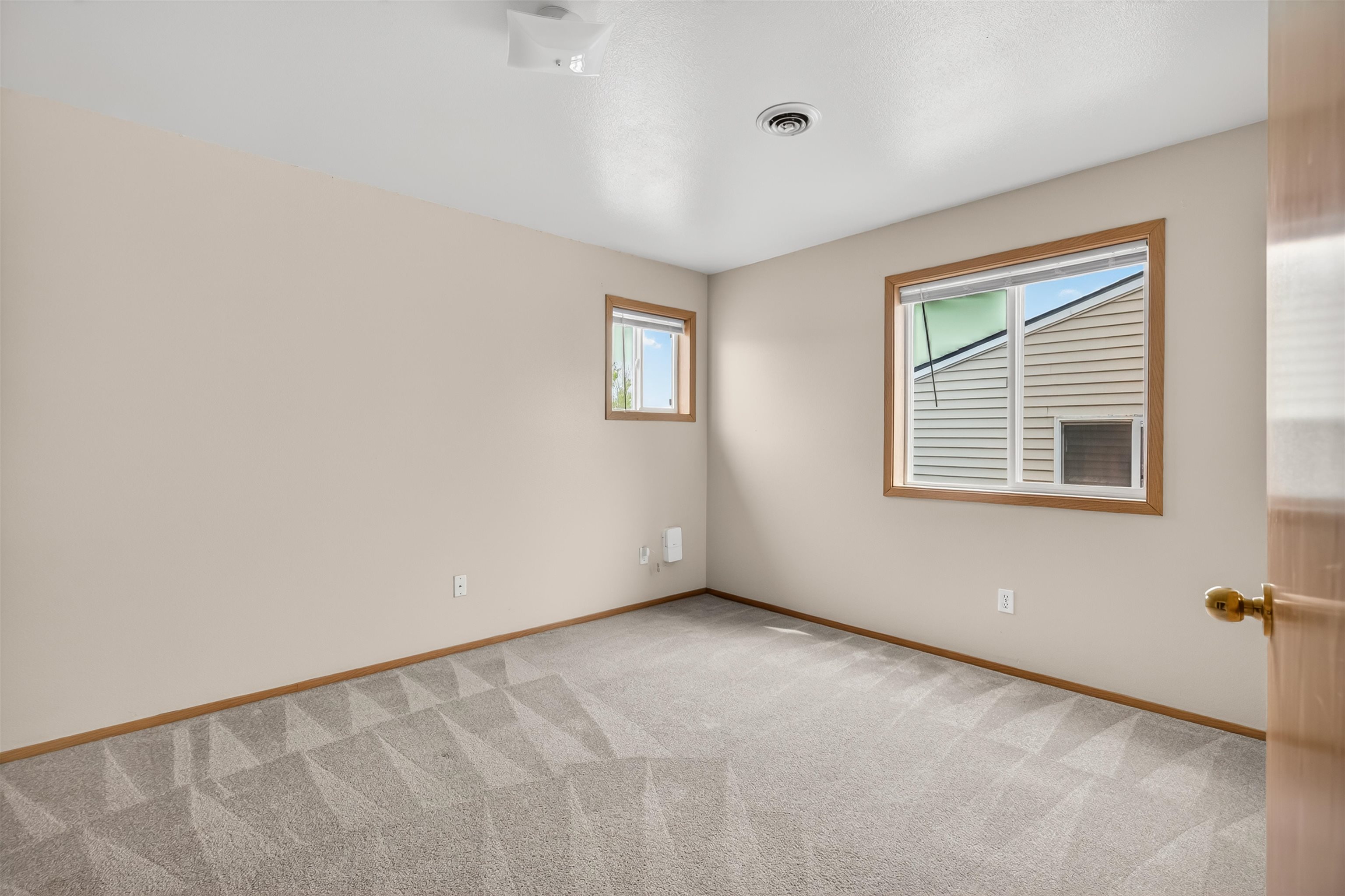 253 NW Clay Ct - Photo 31