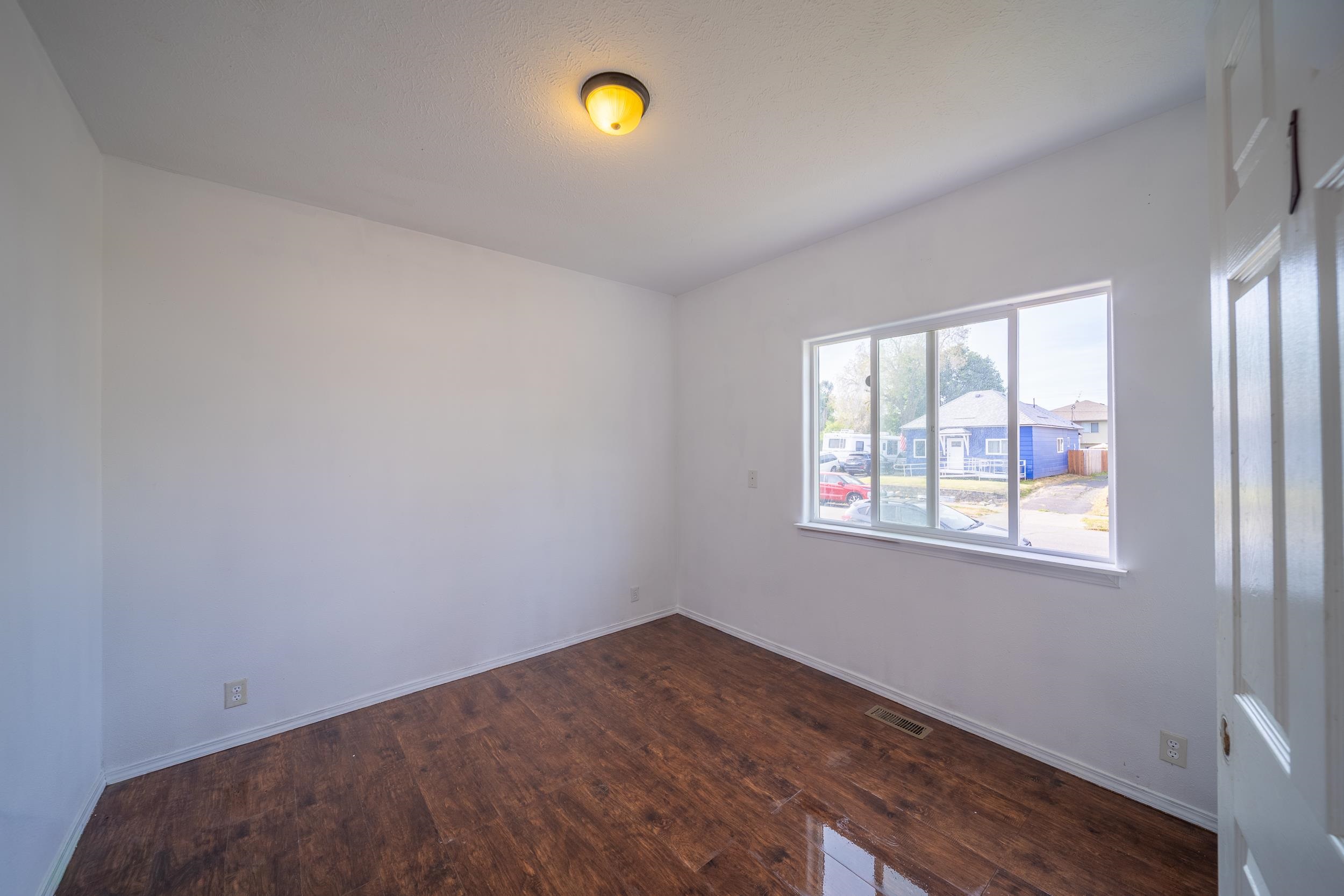 2918 E SANSON Ave - Photo 11