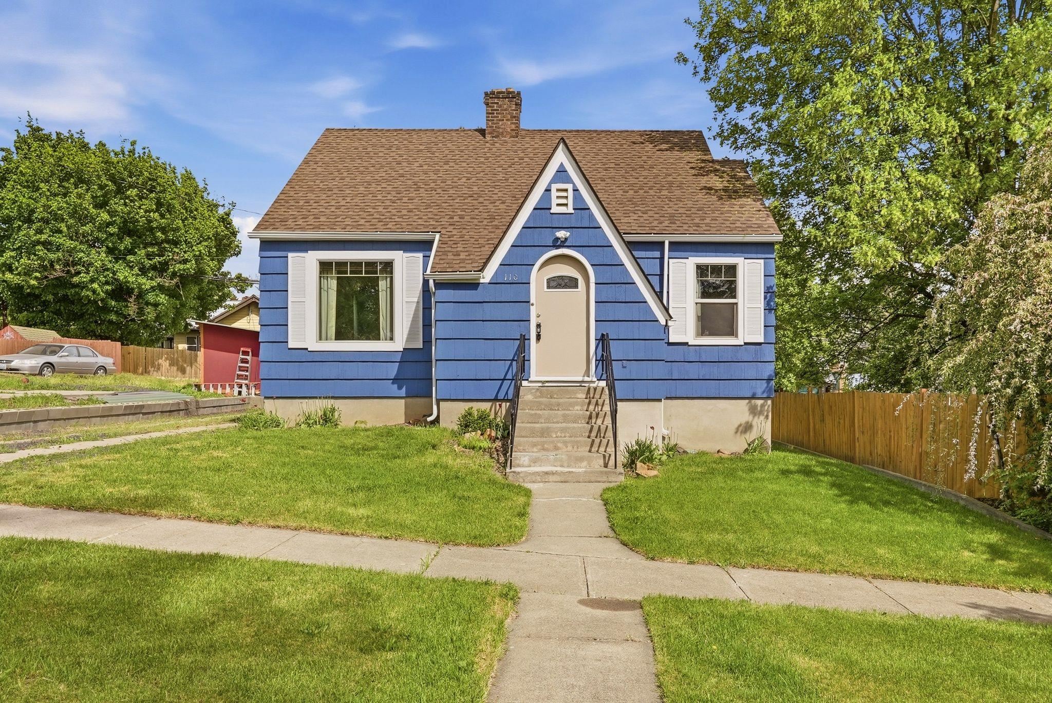 110 S Lake St - Photo 1