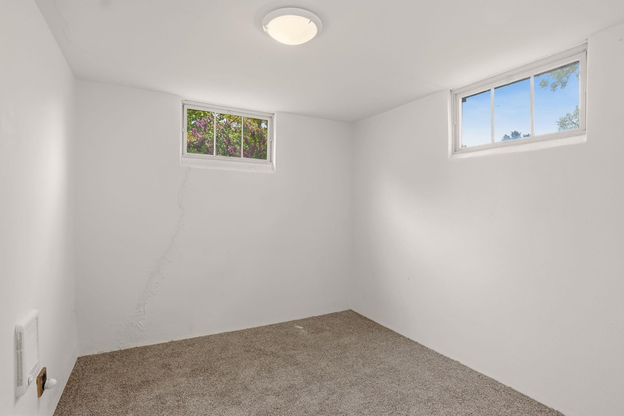 110 S Lake St - Photo 22