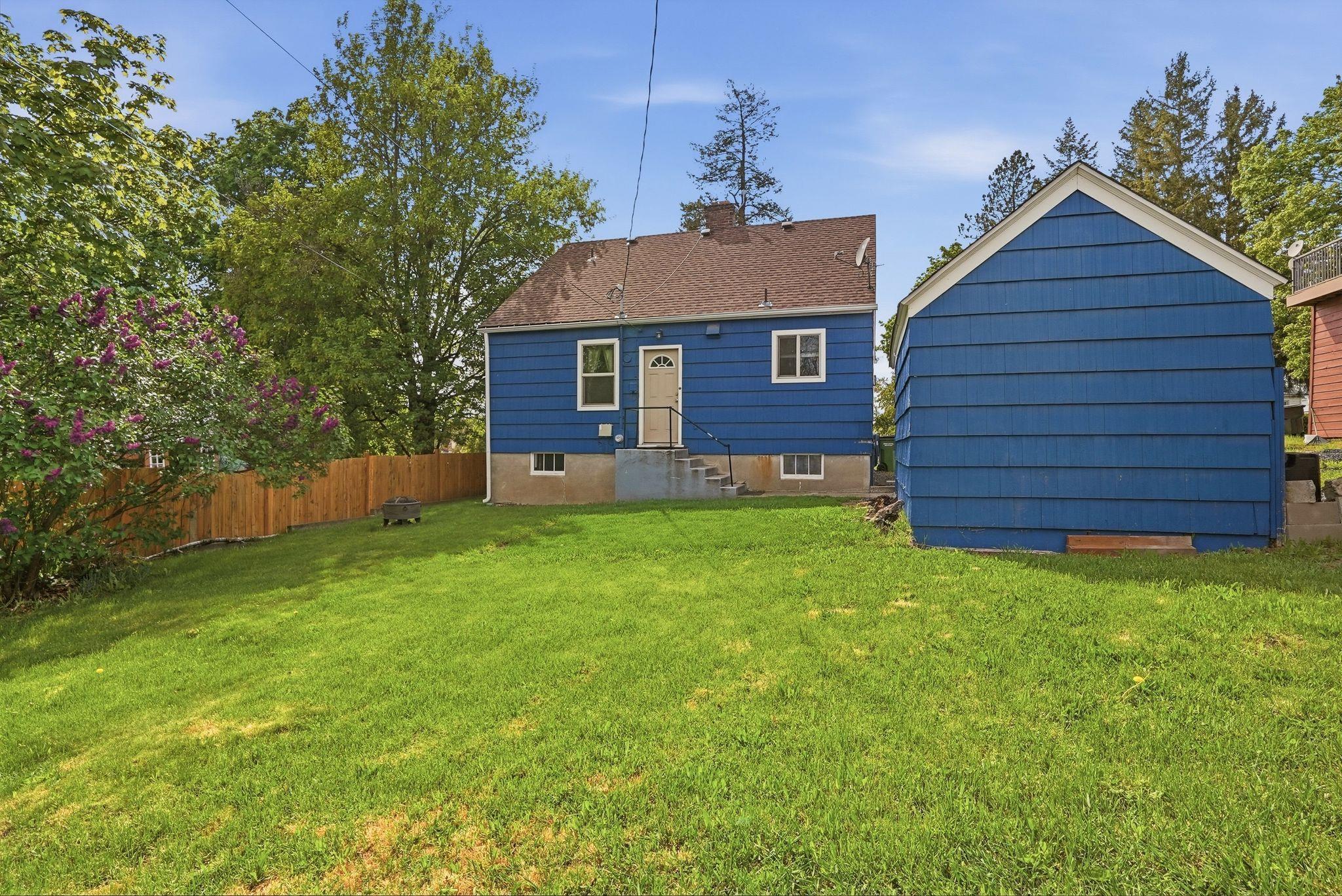 110 S Lake St - Photo 30