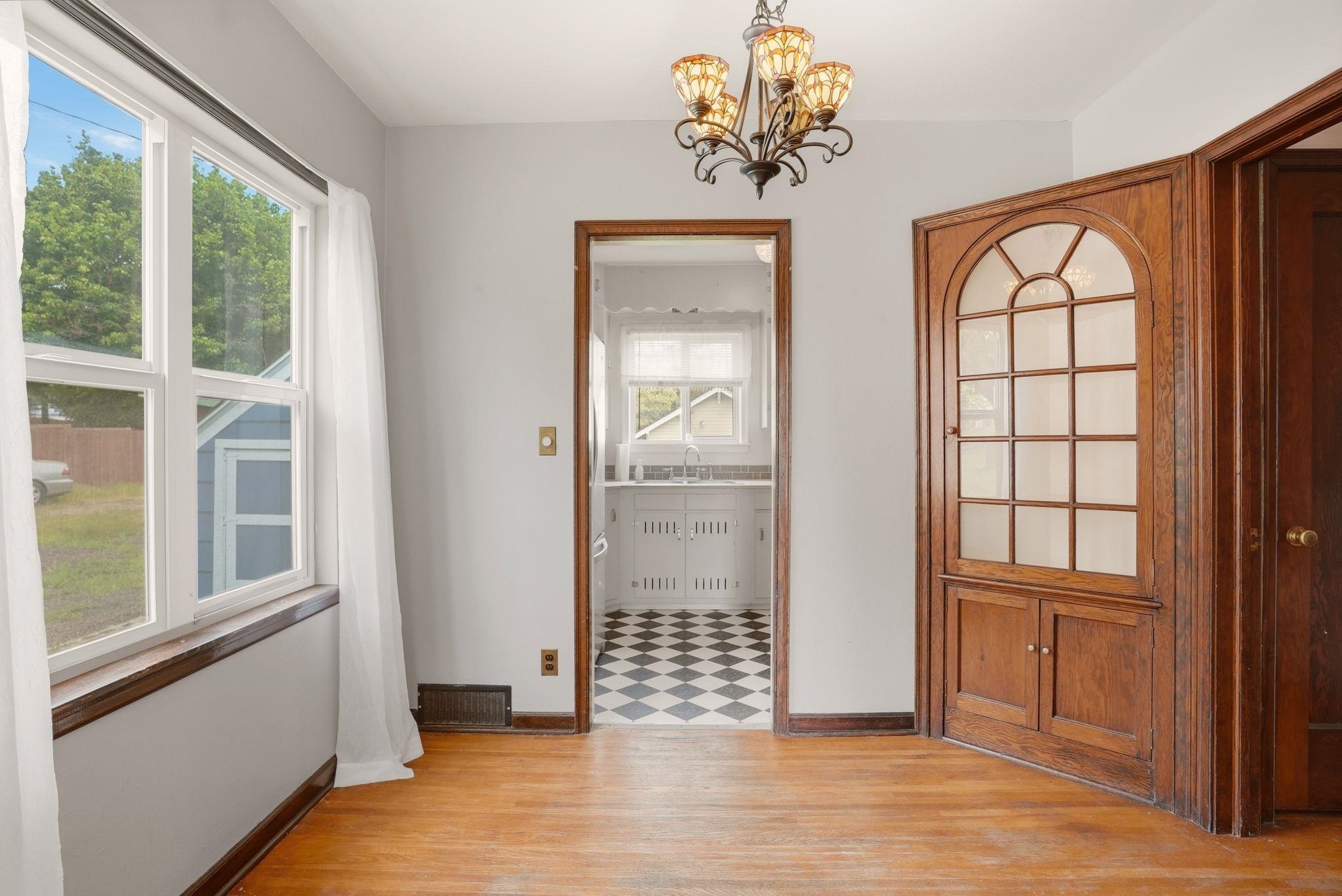 110 S Lake St - Photo 7