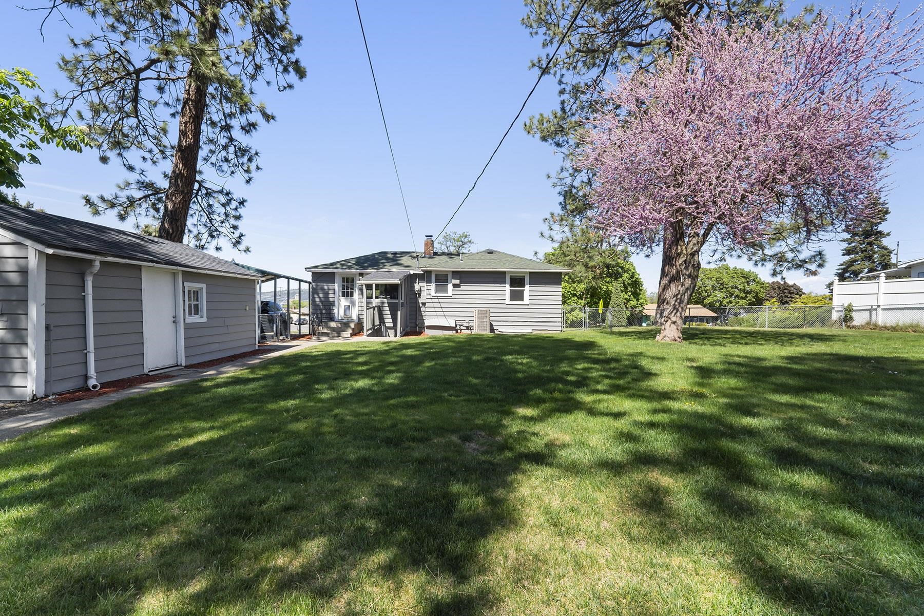 6722 E 4TH Ave - Photo 29