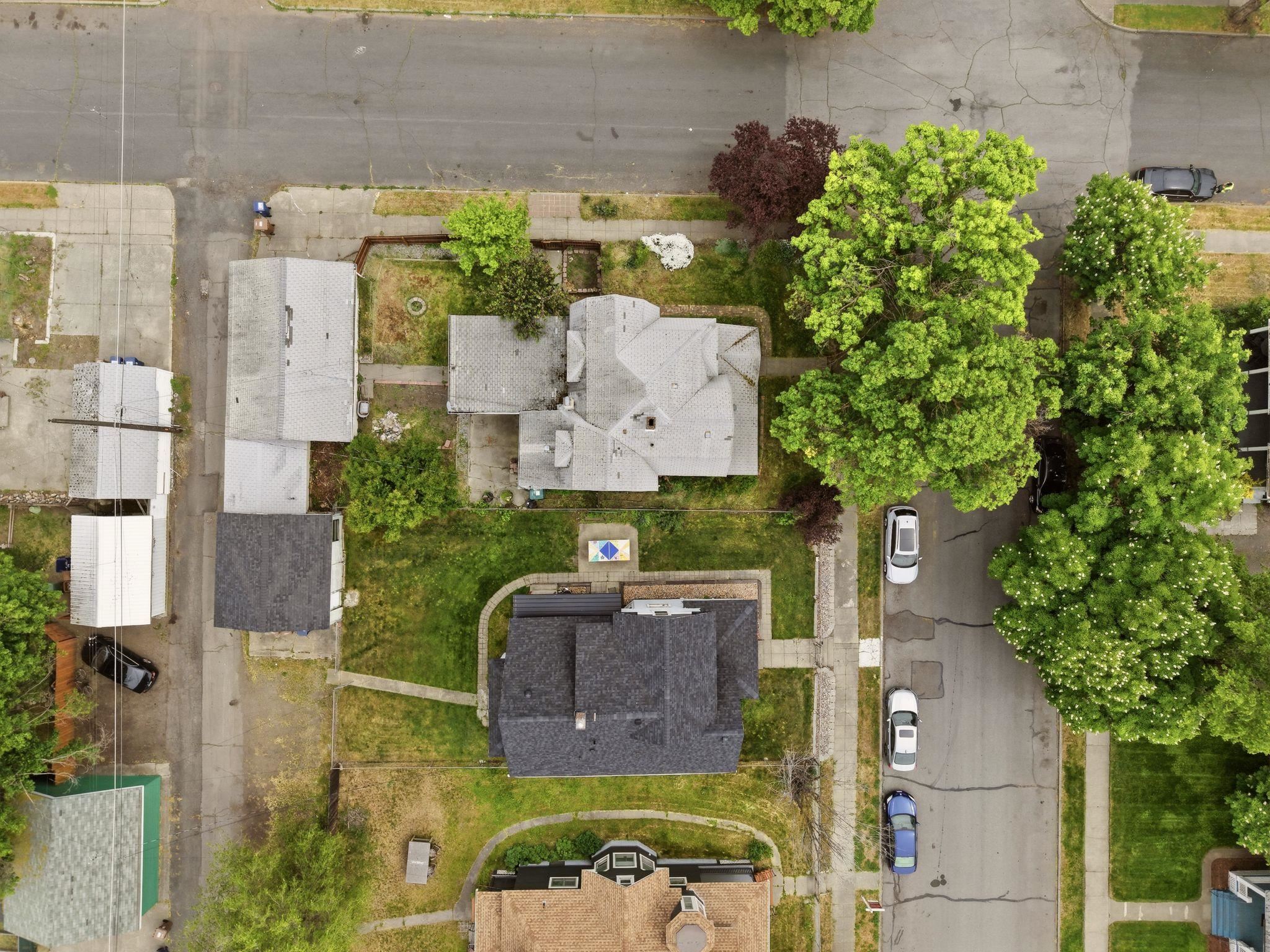 947 E Ermina Ave - Photo 37