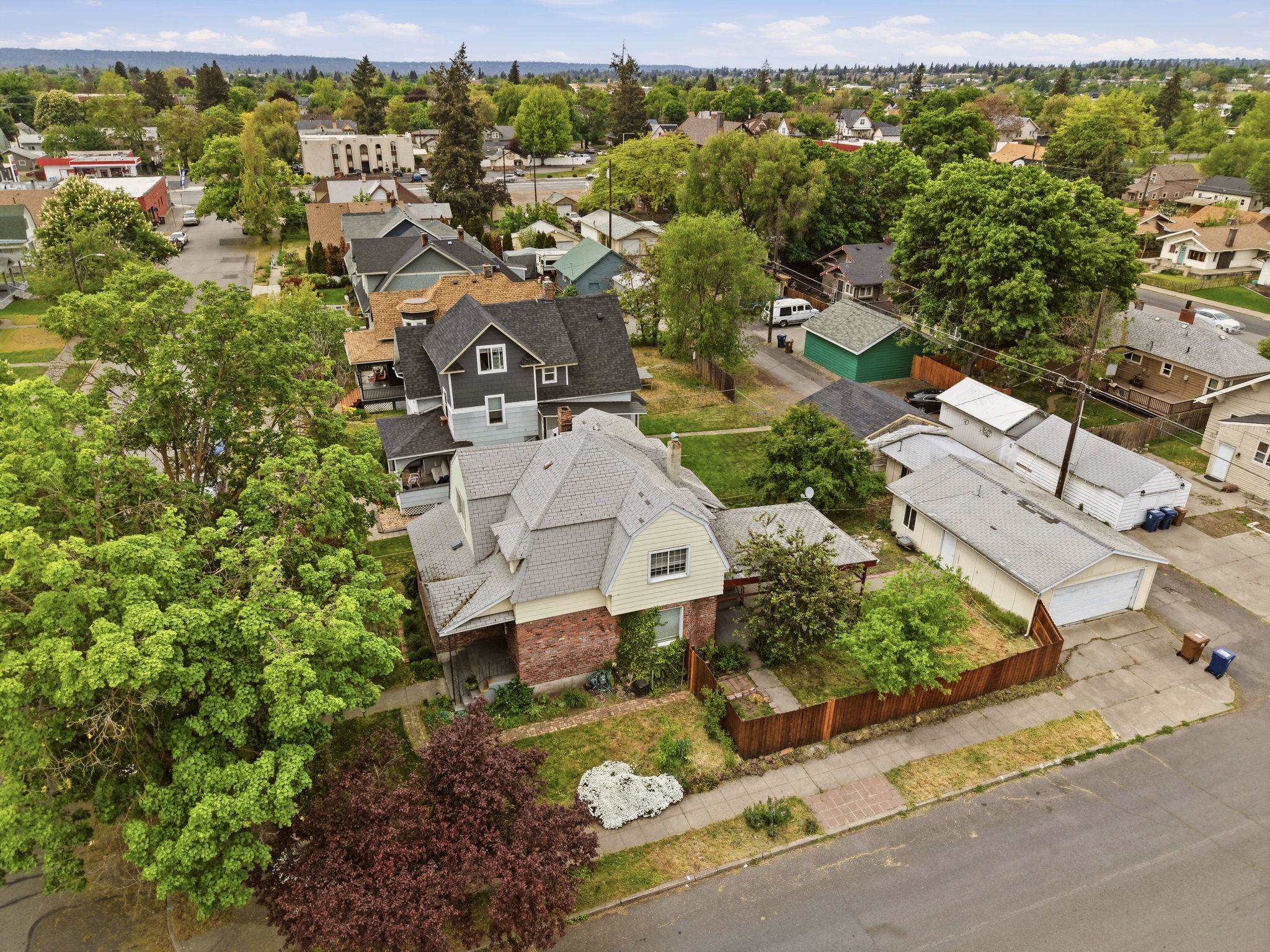 947 E Ermina Ave - Photo 40
