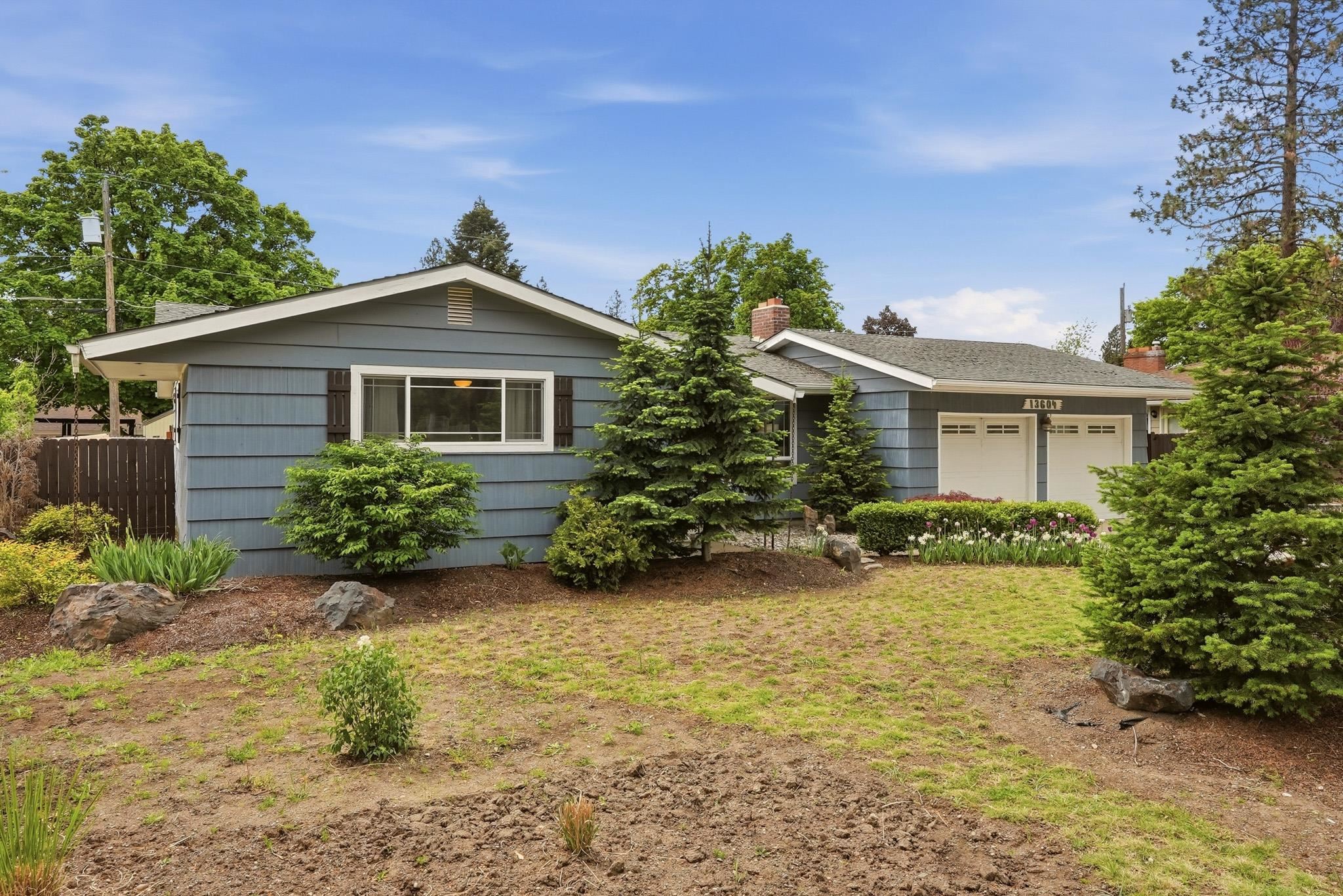 13604 E 24th Ave - Photo 3