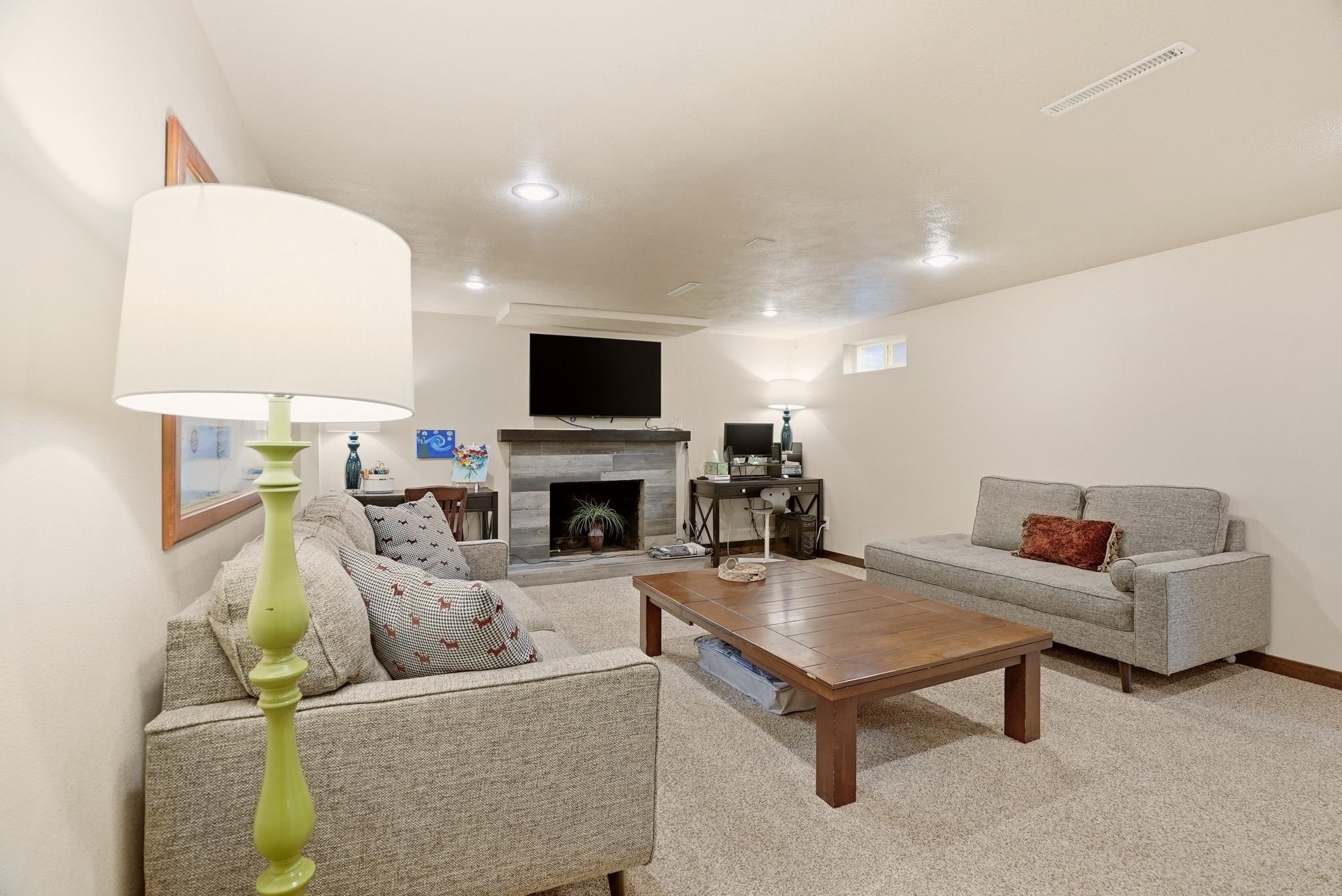 13604 E 24th Ave - Photo 26