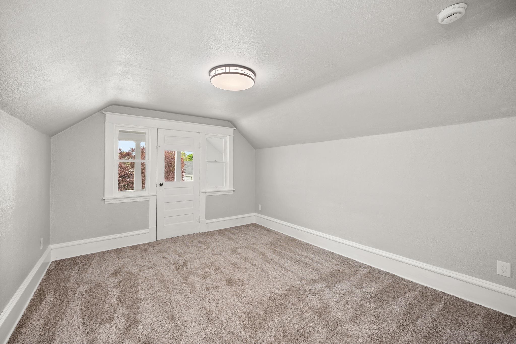 1223 W CLEVELAND Ave - Photo 16