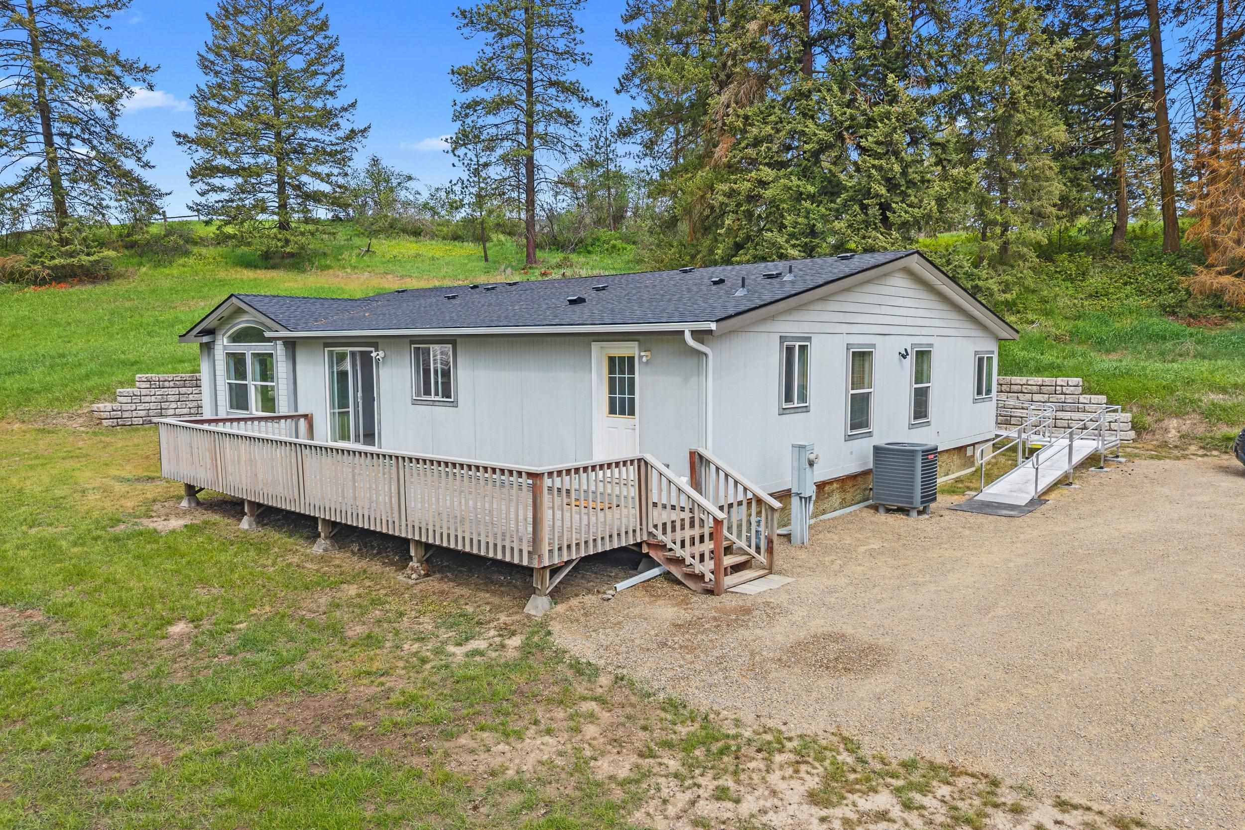 1684 Stanley Loop - Photo 24