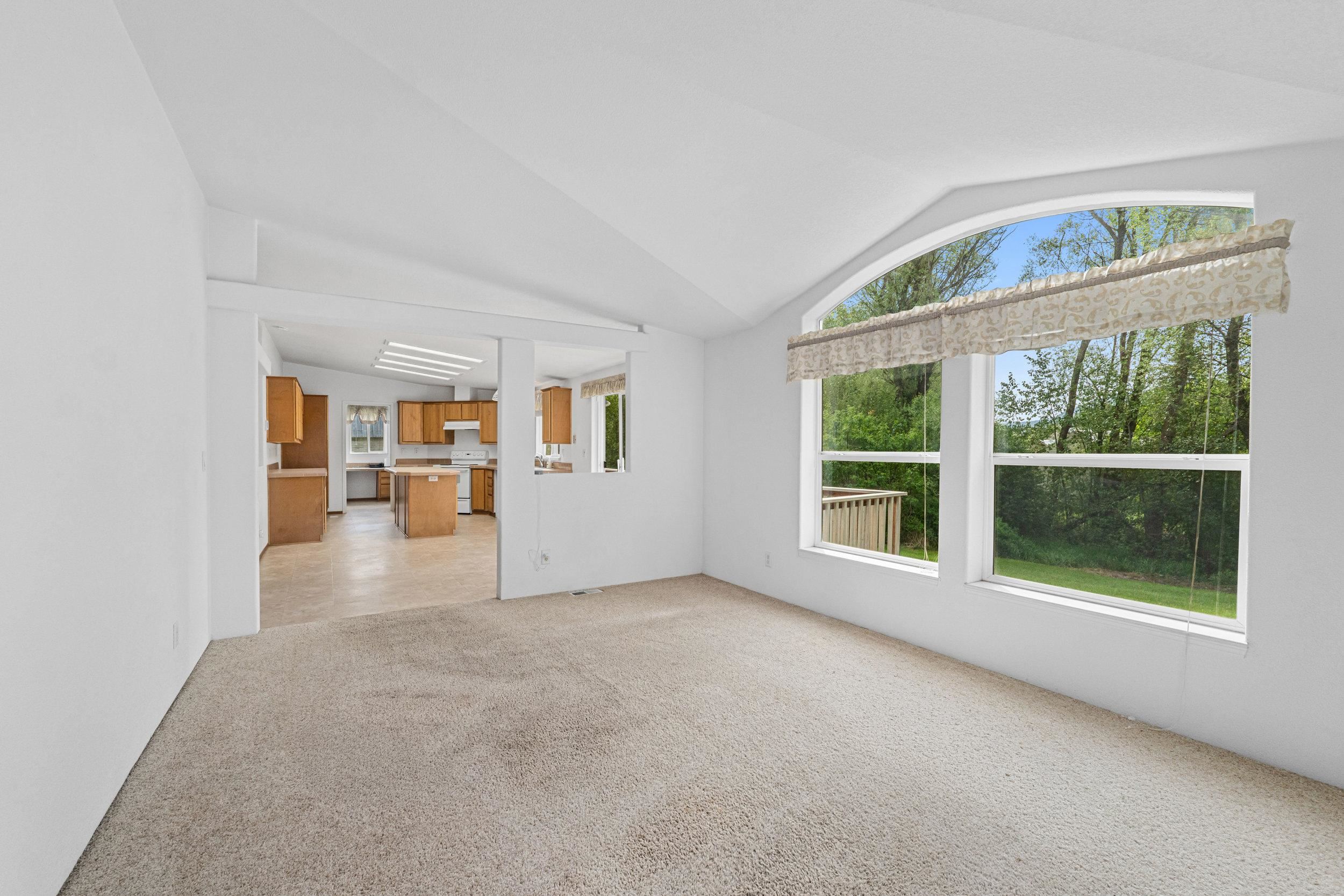 1684 Stanley Loop - Photo 4