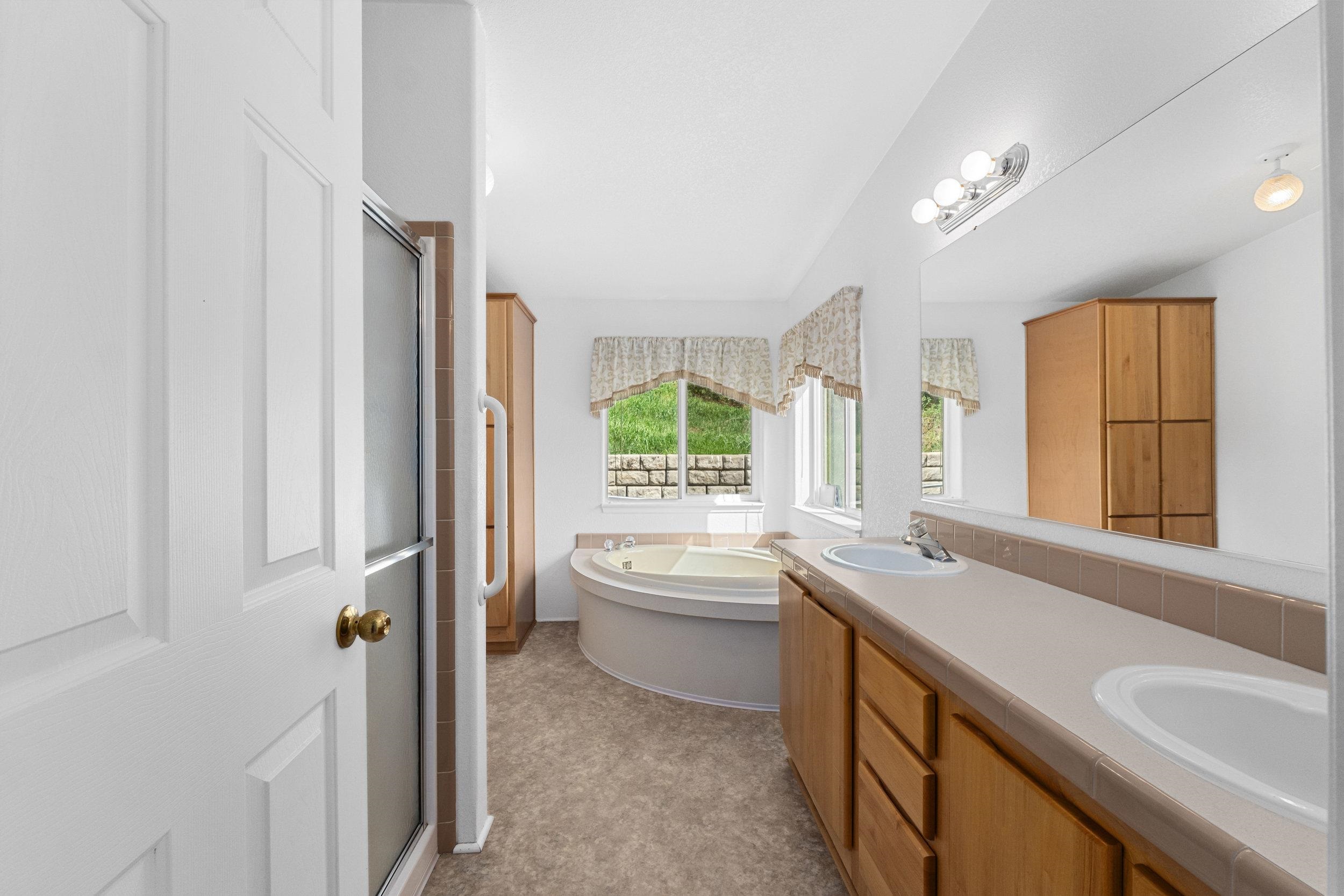 1684 Stanley Loop - Photo 10