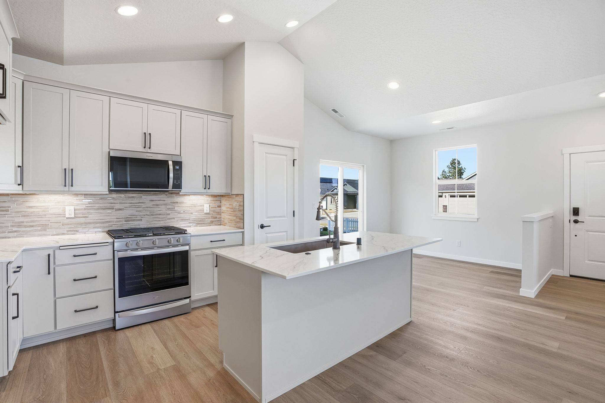 1785 N Kramer Pkwy - Photo 5