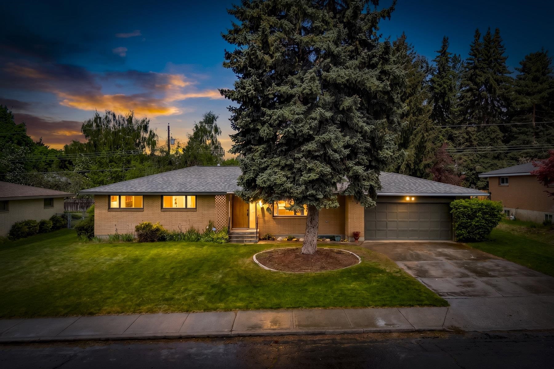 4116 W EXCELL Ave - Photo 1