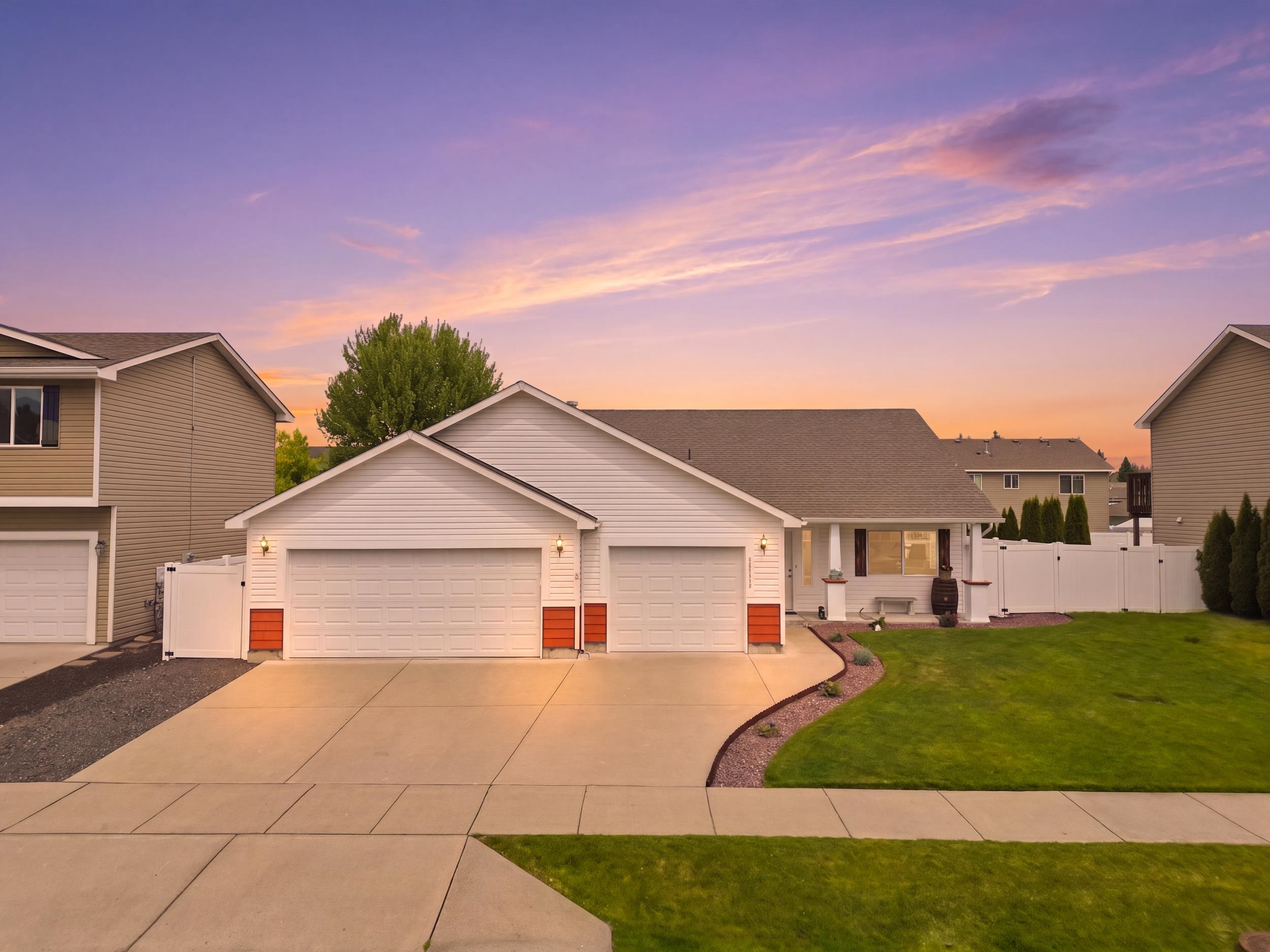 18113 E Michielli Ave - Photo 1