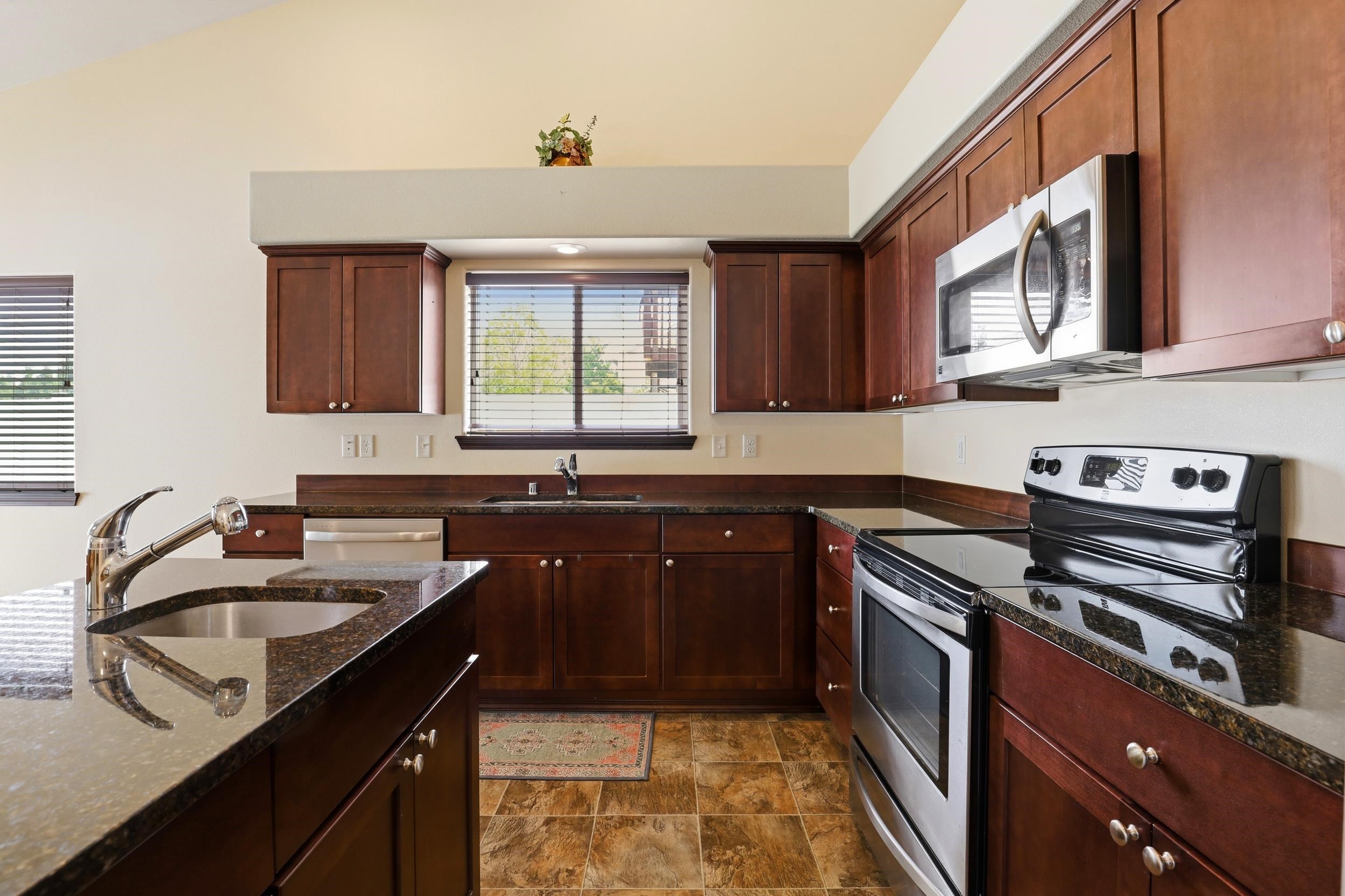 18113 E Michielli Ave - Photo 10