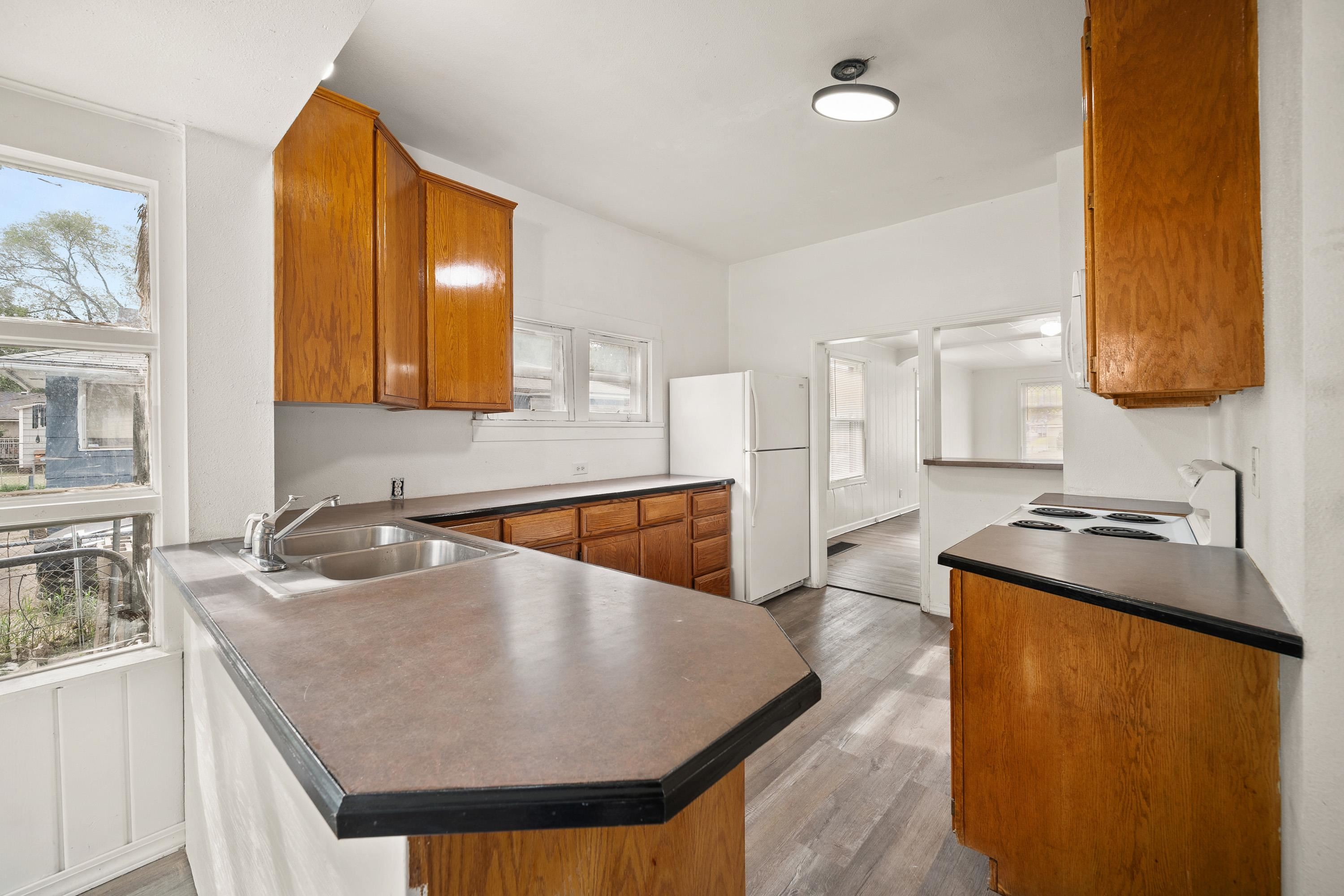 2528 E Rowan Ave - Photo 13